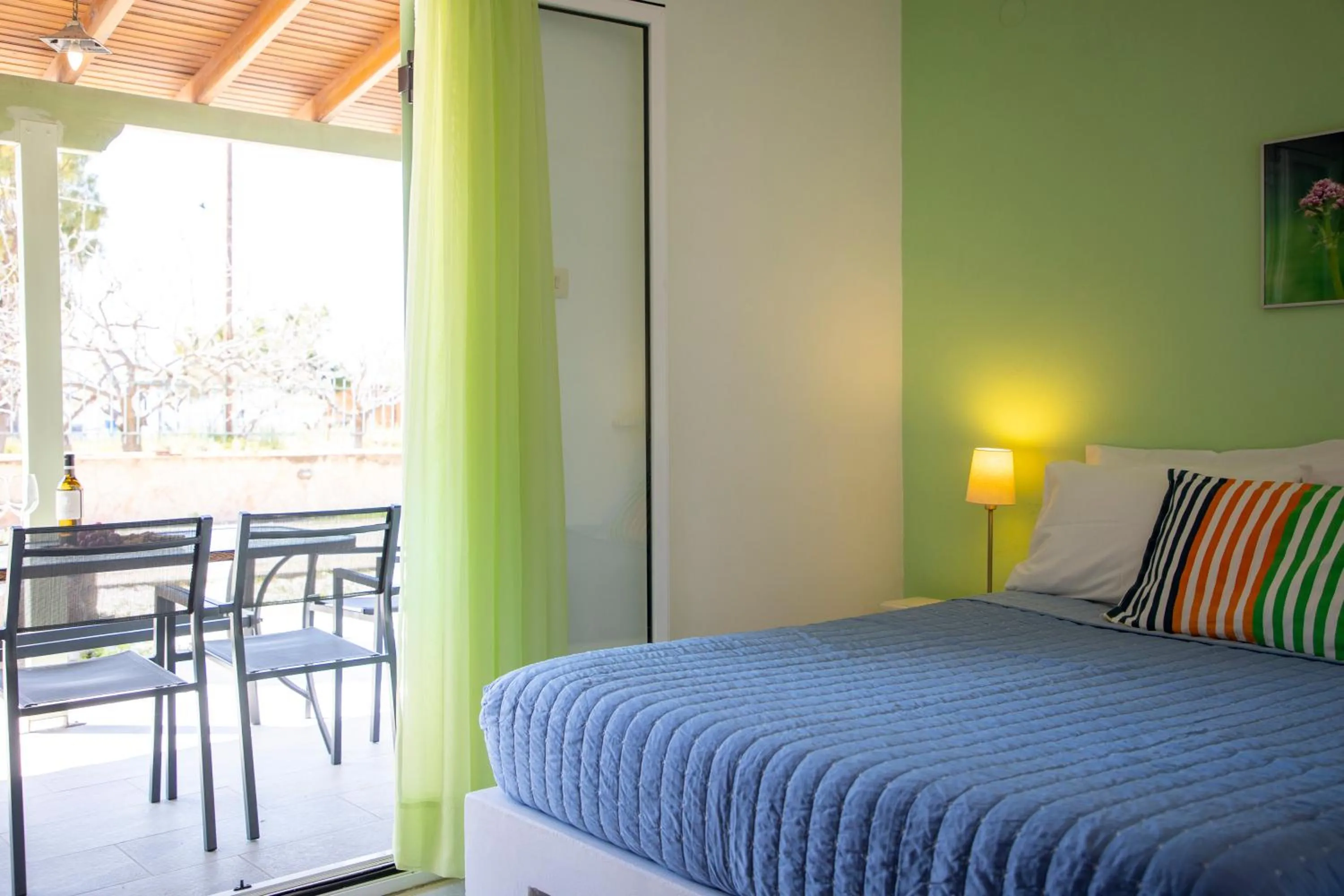 Bed in Stefanie Studios
