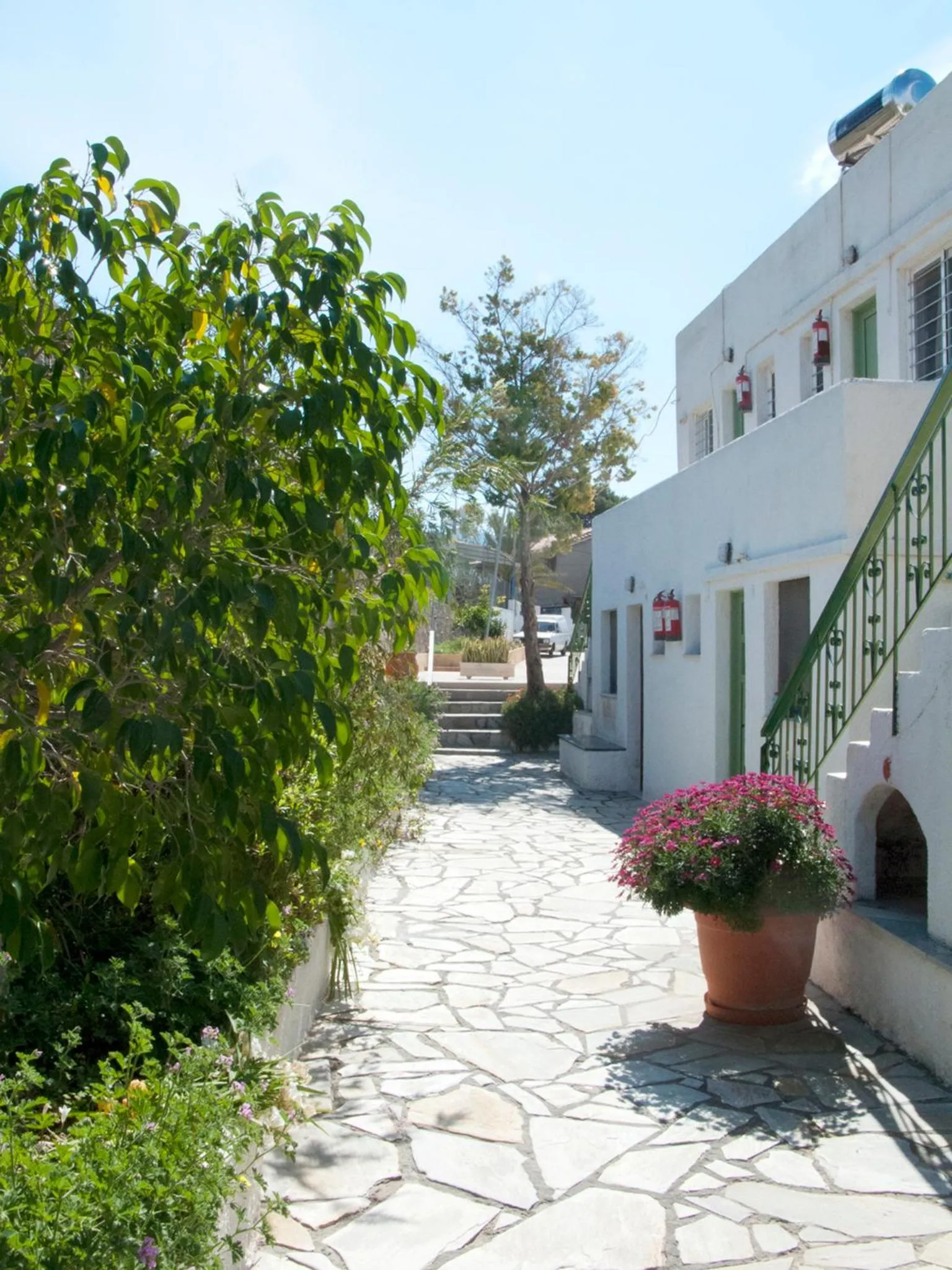 Property building in Stefanie Studios
