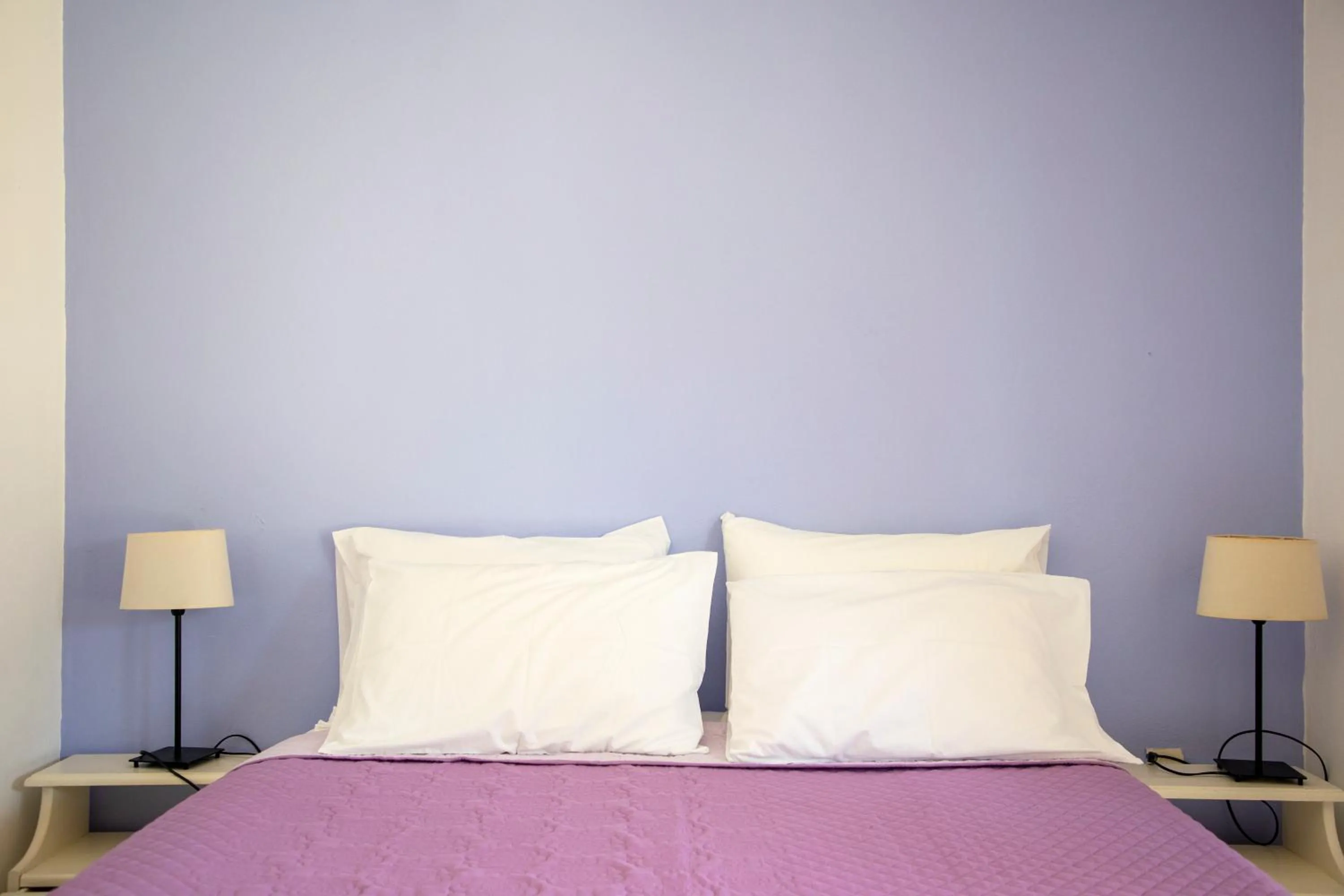 Bed in Stefanie Studios