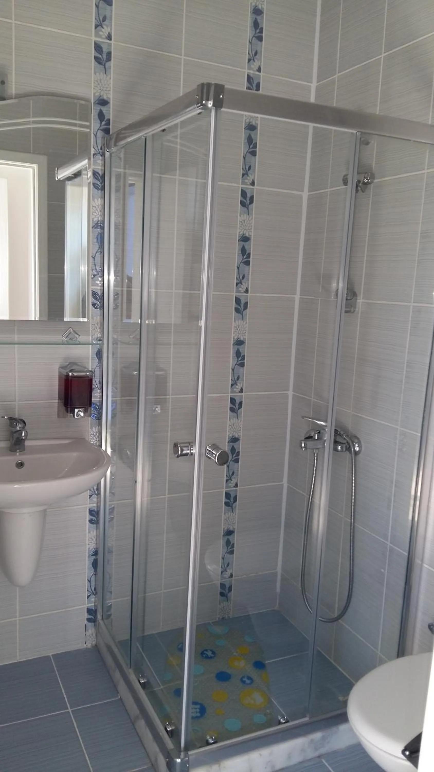 Bathroom in Rota Hotel