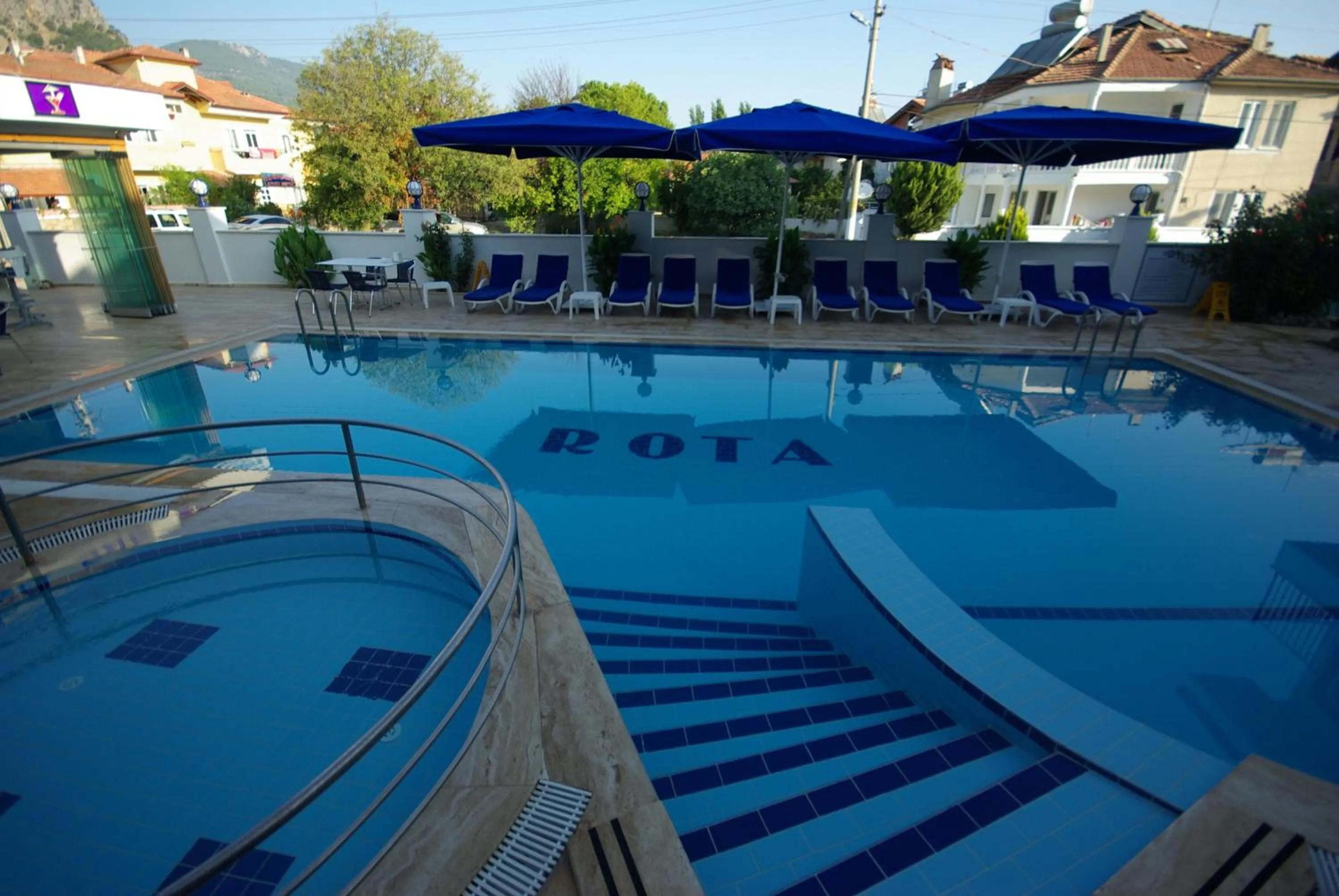 Swimming pool in Rota Hotel