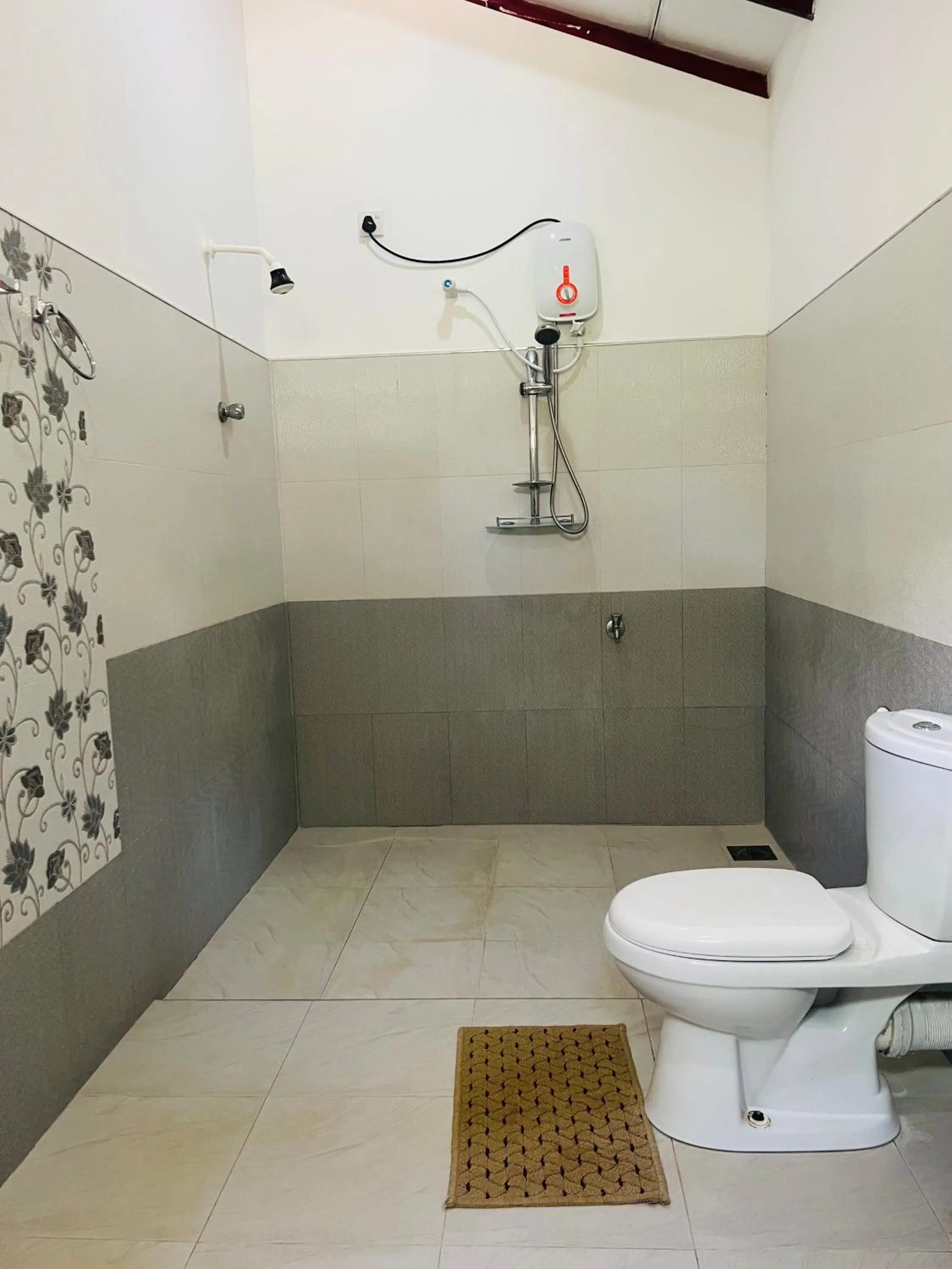 Shower in Harini Villa