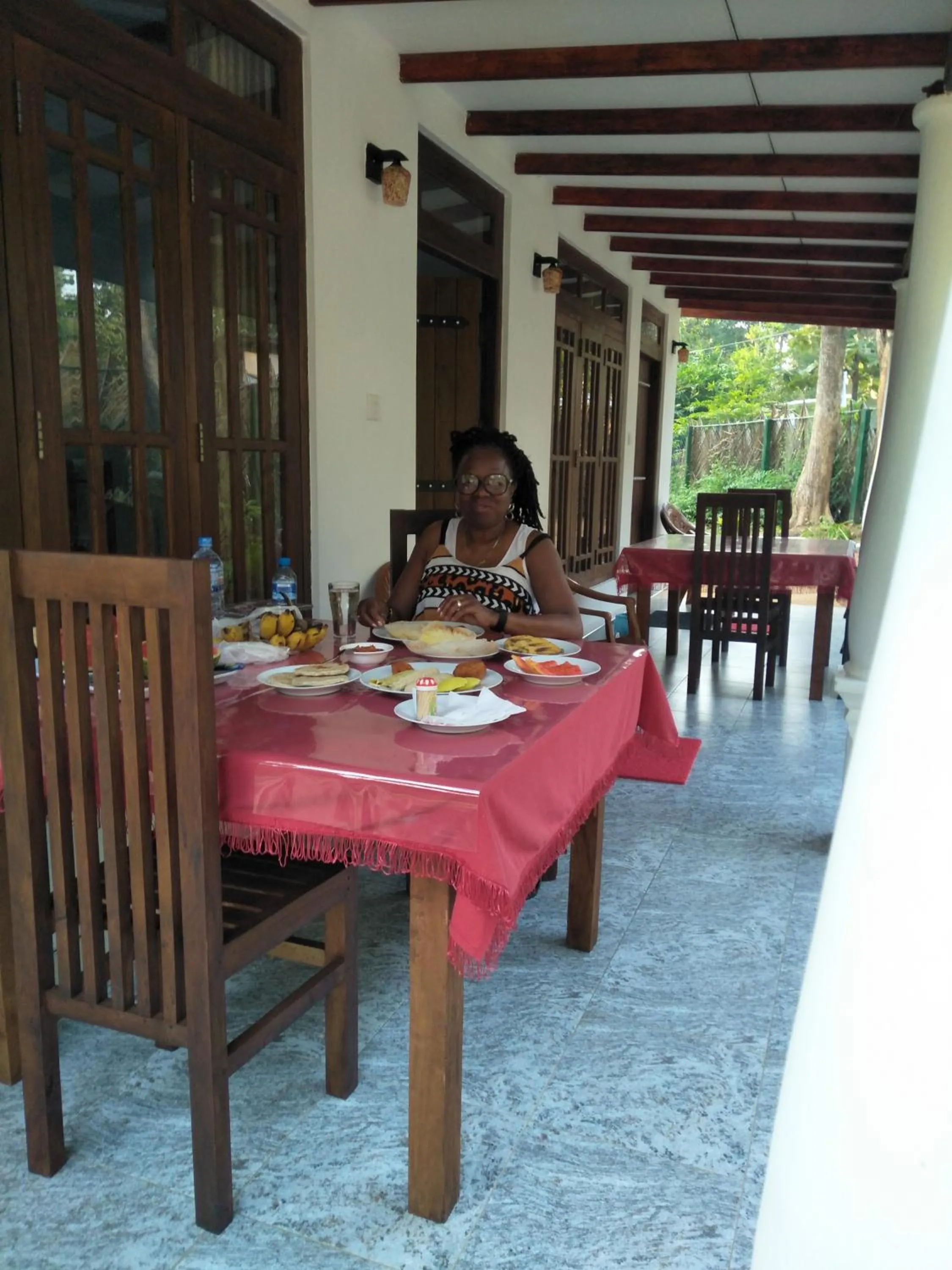 Restaurant/places to eat in Harini Villa