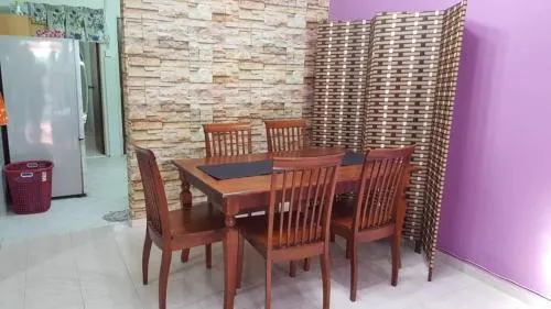 Homestay De MITC Melaka 8 to 10 pax