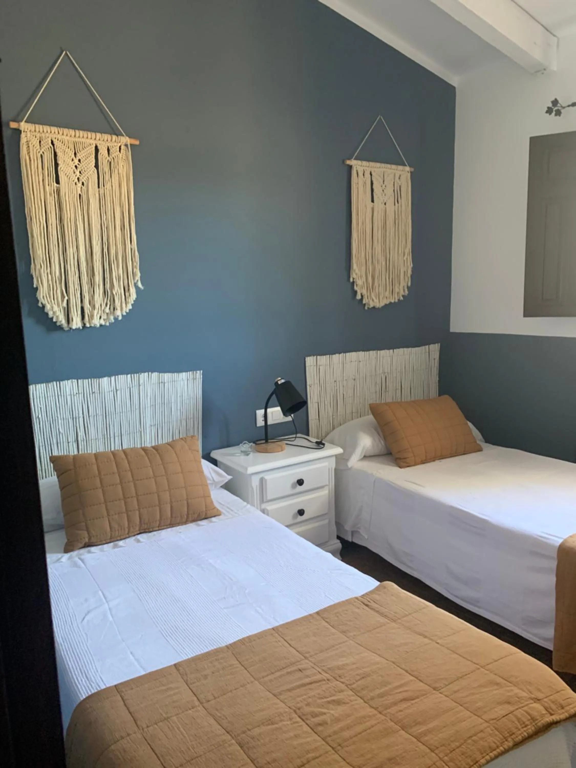 Photo of the whole room, Bed in Molino El Mastral