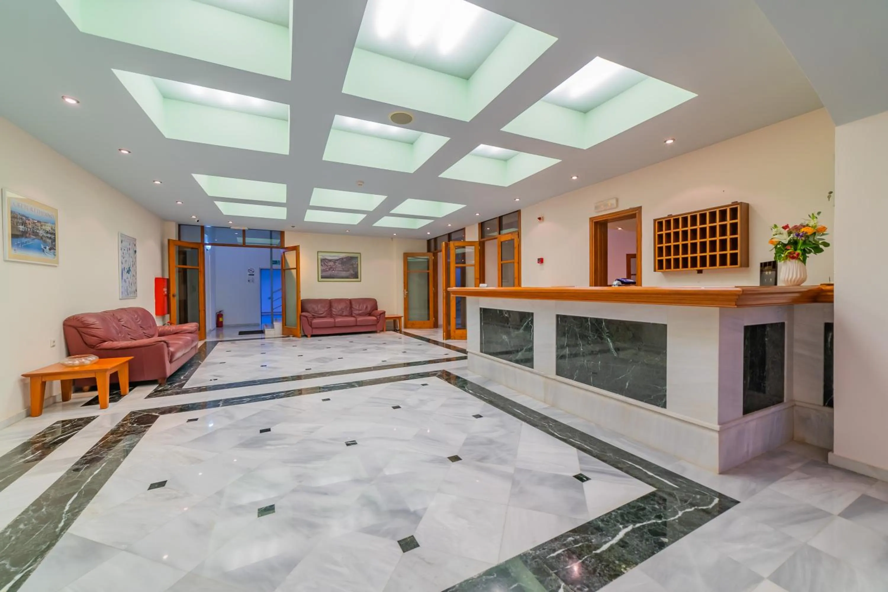 Lobby or reception in Matthias Hotel Apartments