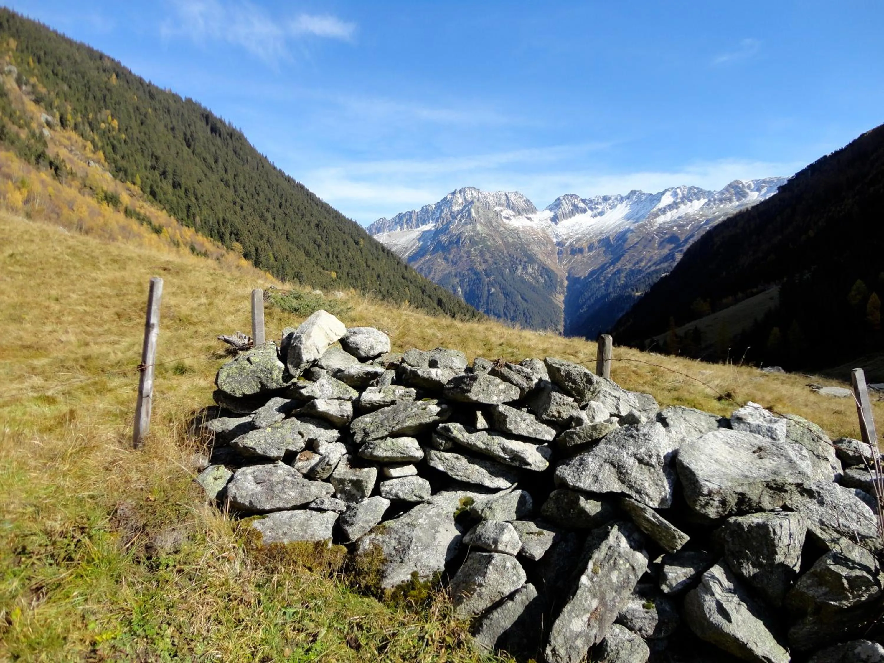 Hiking in Gotthard Backpacker