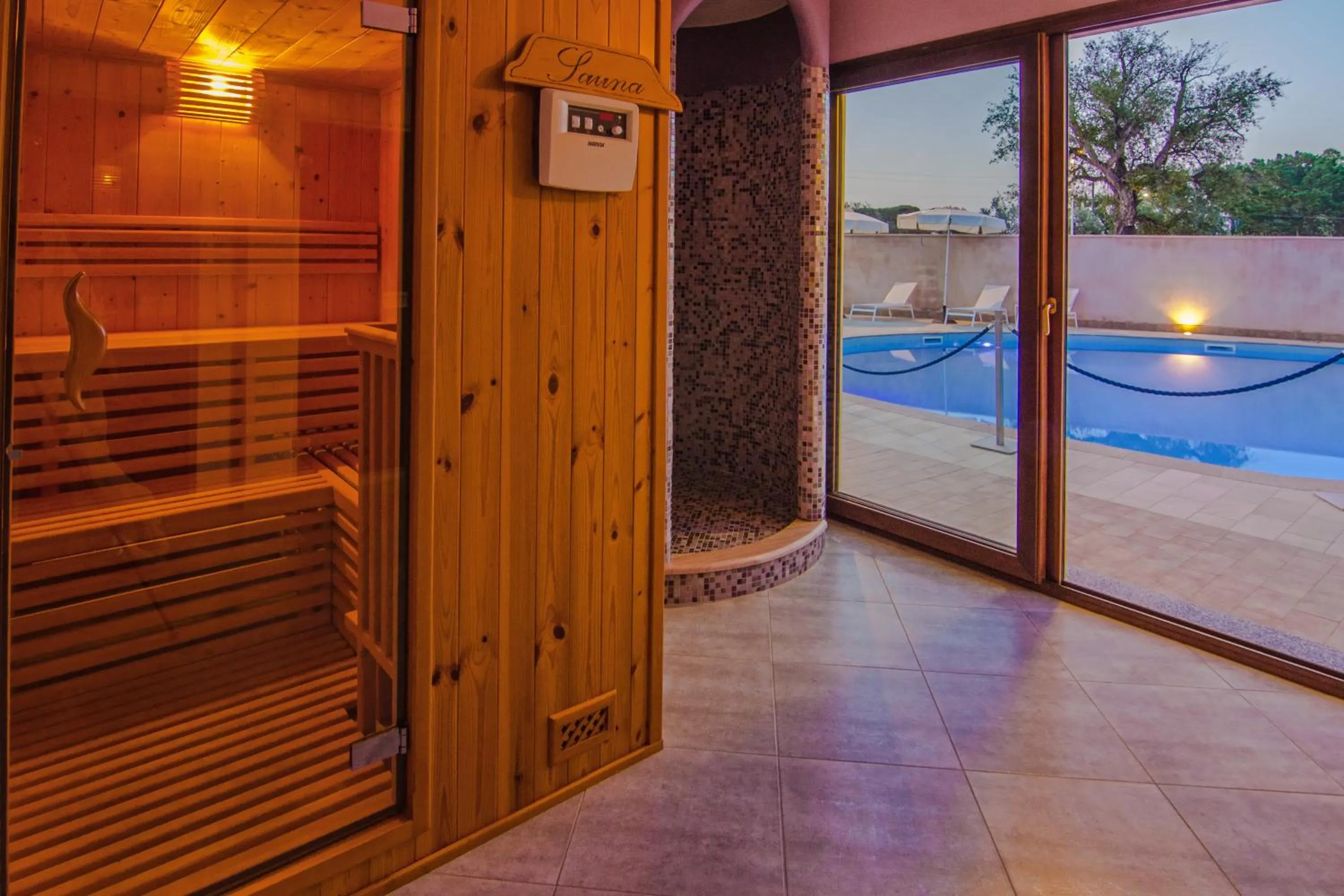 Day in Hotel La Perla