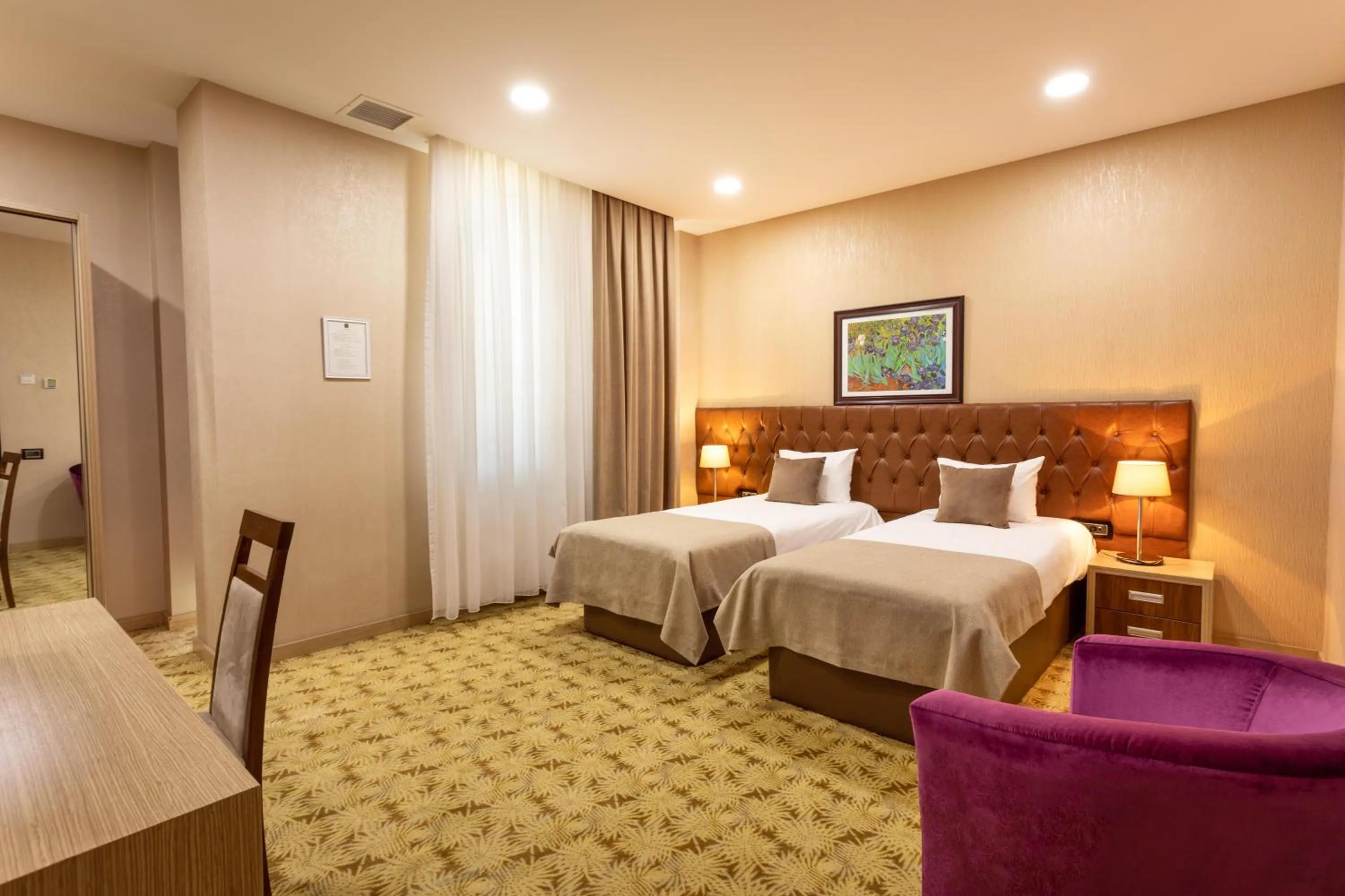 Bed in West Shine Hotel