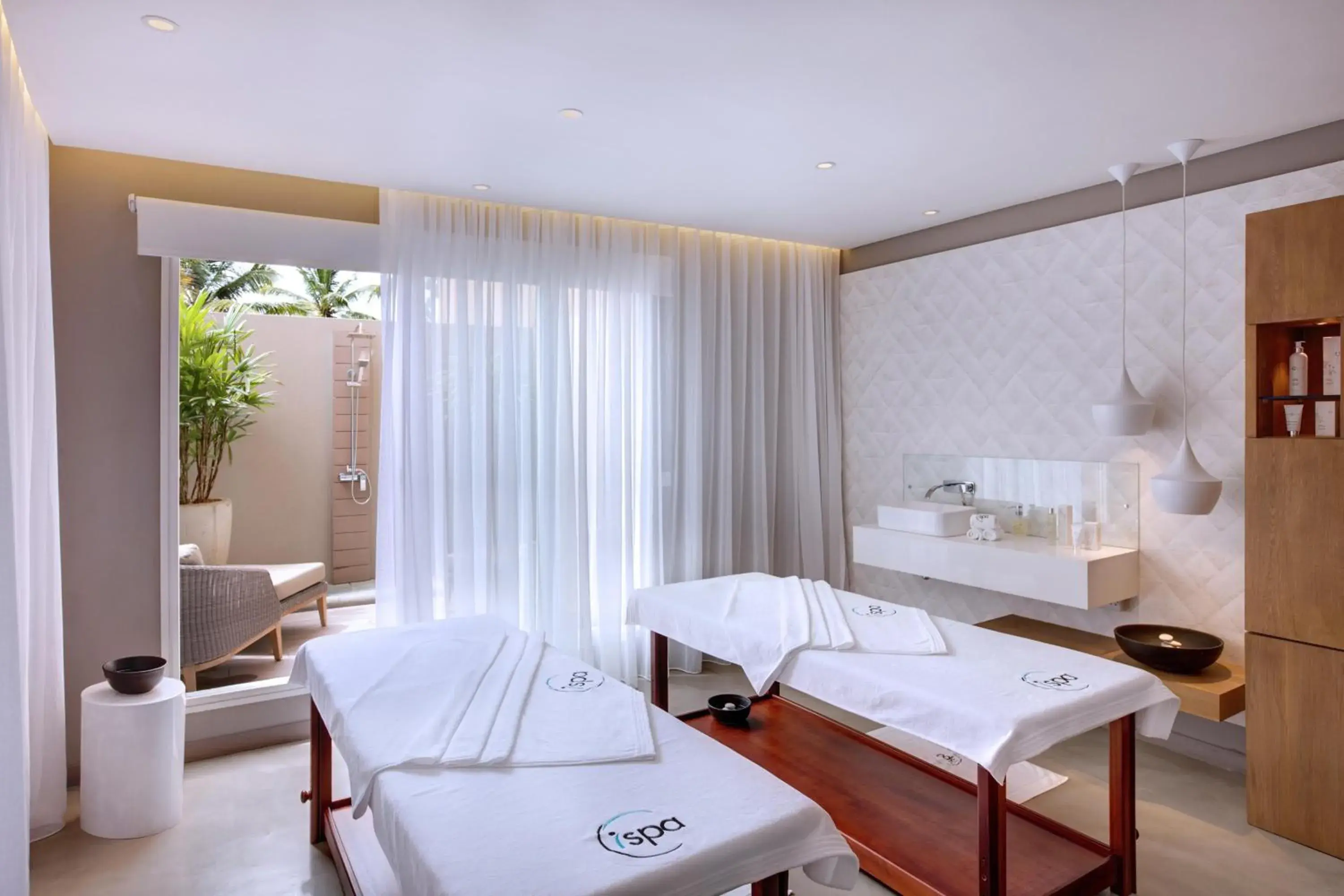 Spa and wellness centre/facilities, Bed in The Address Boutique Hotel Spa and wellness centre/facilities, Bed in The Address Boutique Hotel