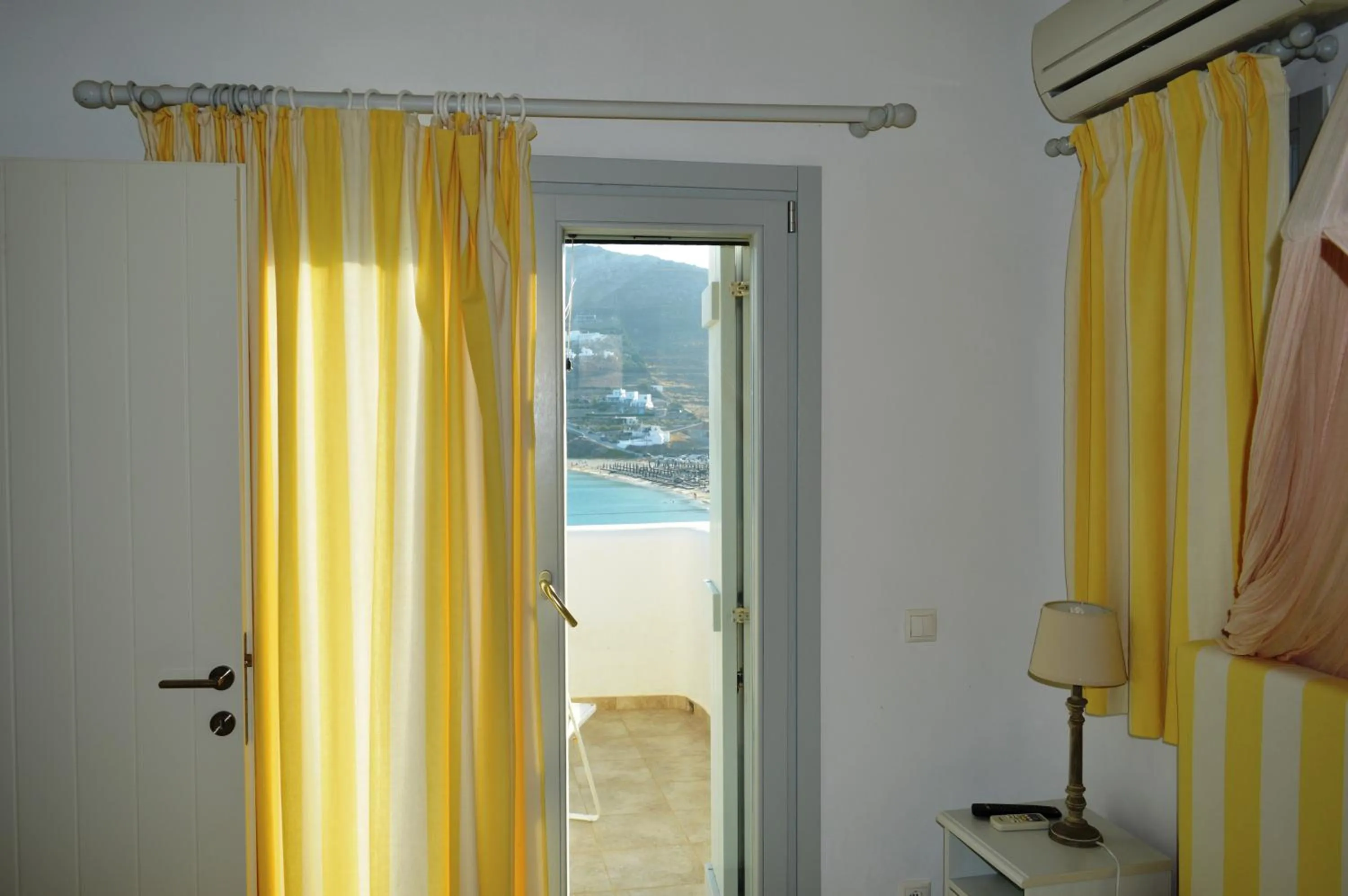 Photo of the whole room in Sea Side Studios & Houses