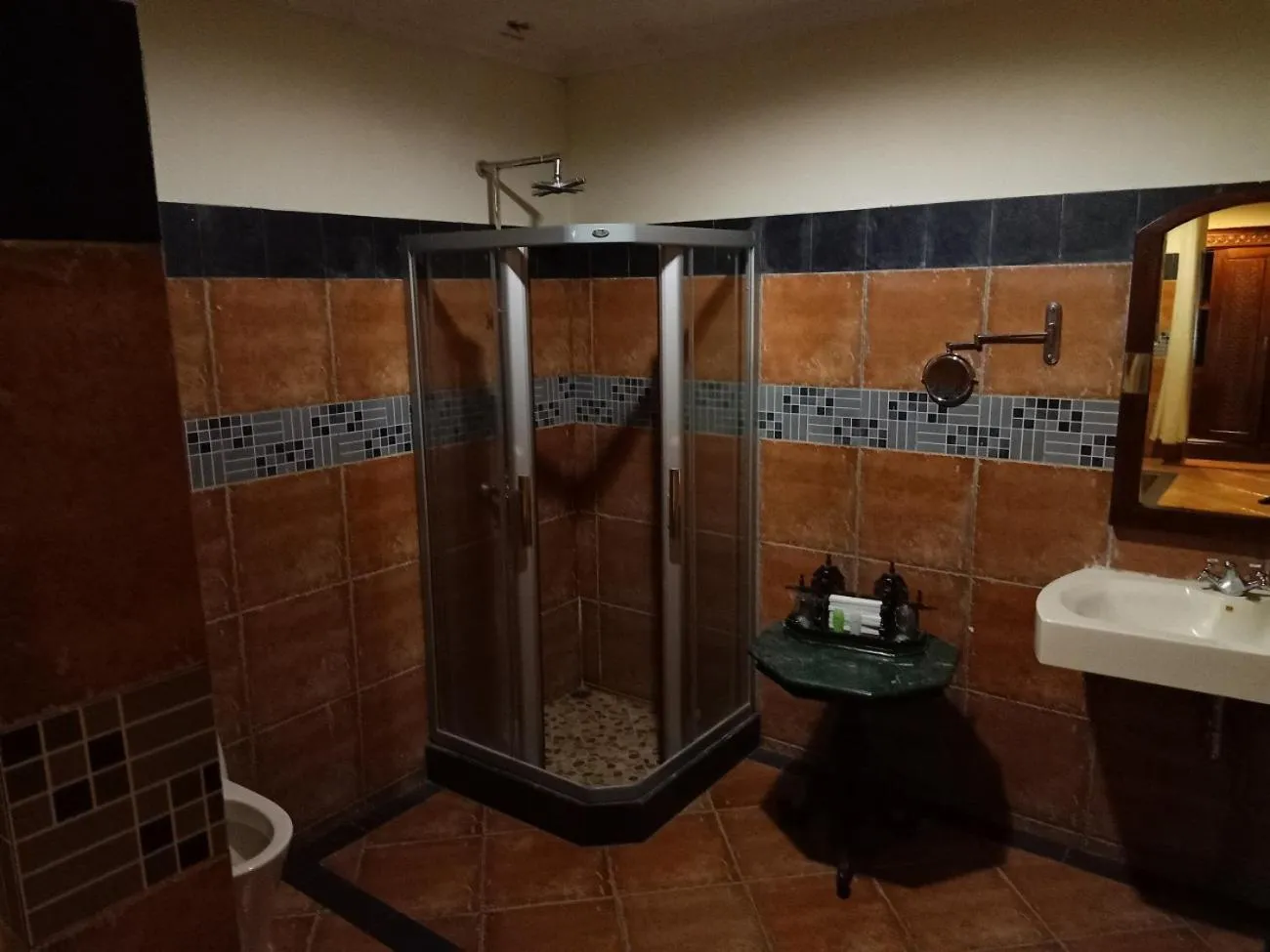 Shower in Jogloplawang Villa&Resort