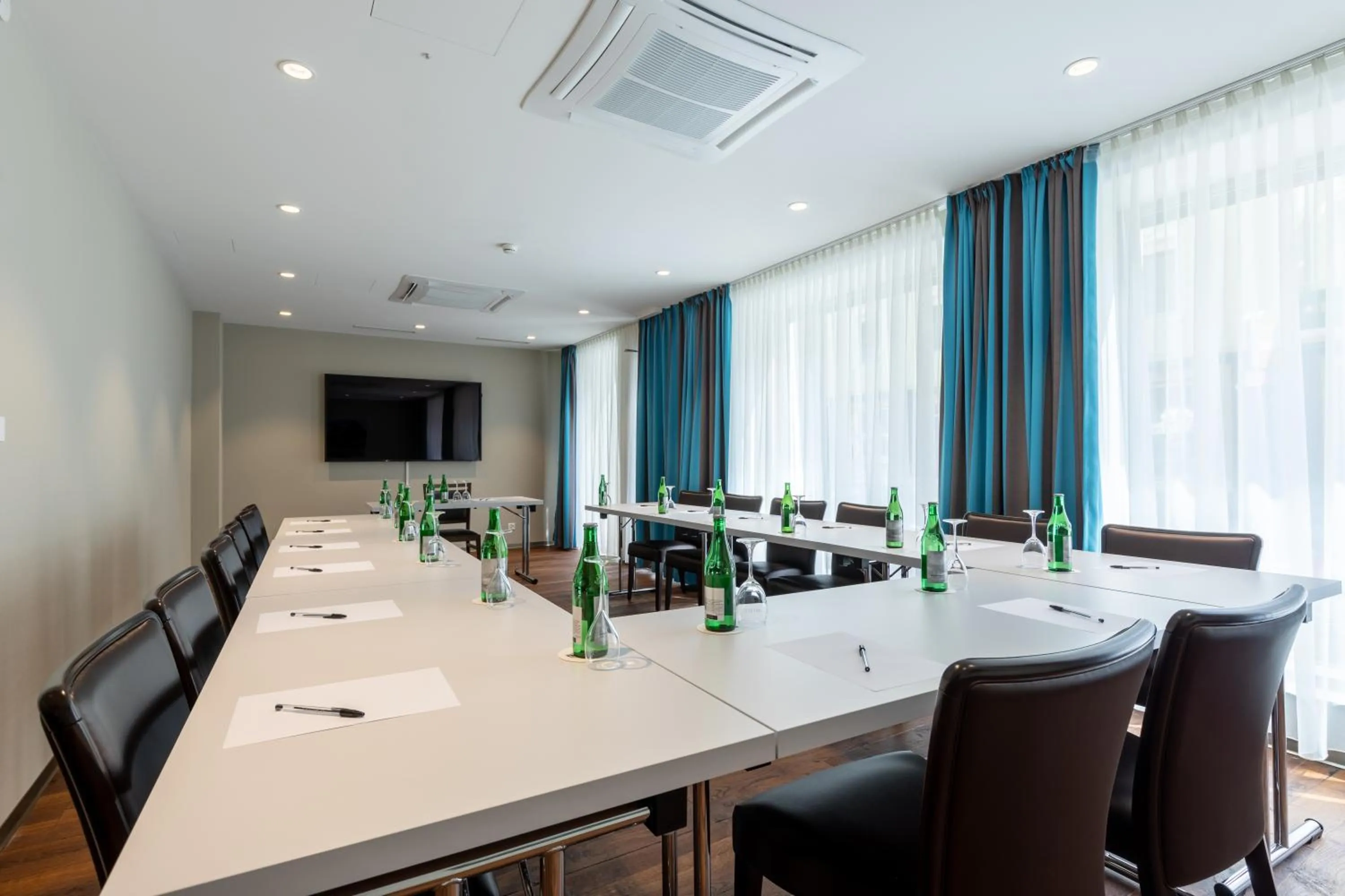 Meeting/conference room in Trip Inn Zurich Hotel