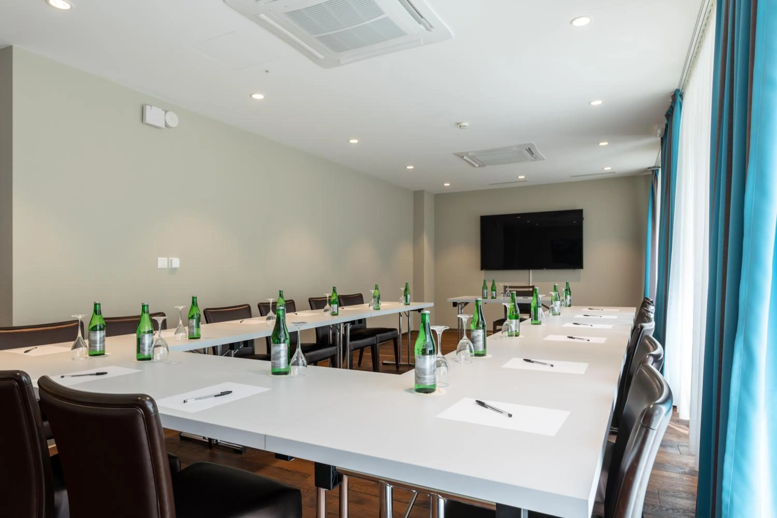 Meeting/conference room in Trip Inn Zurich Hotel