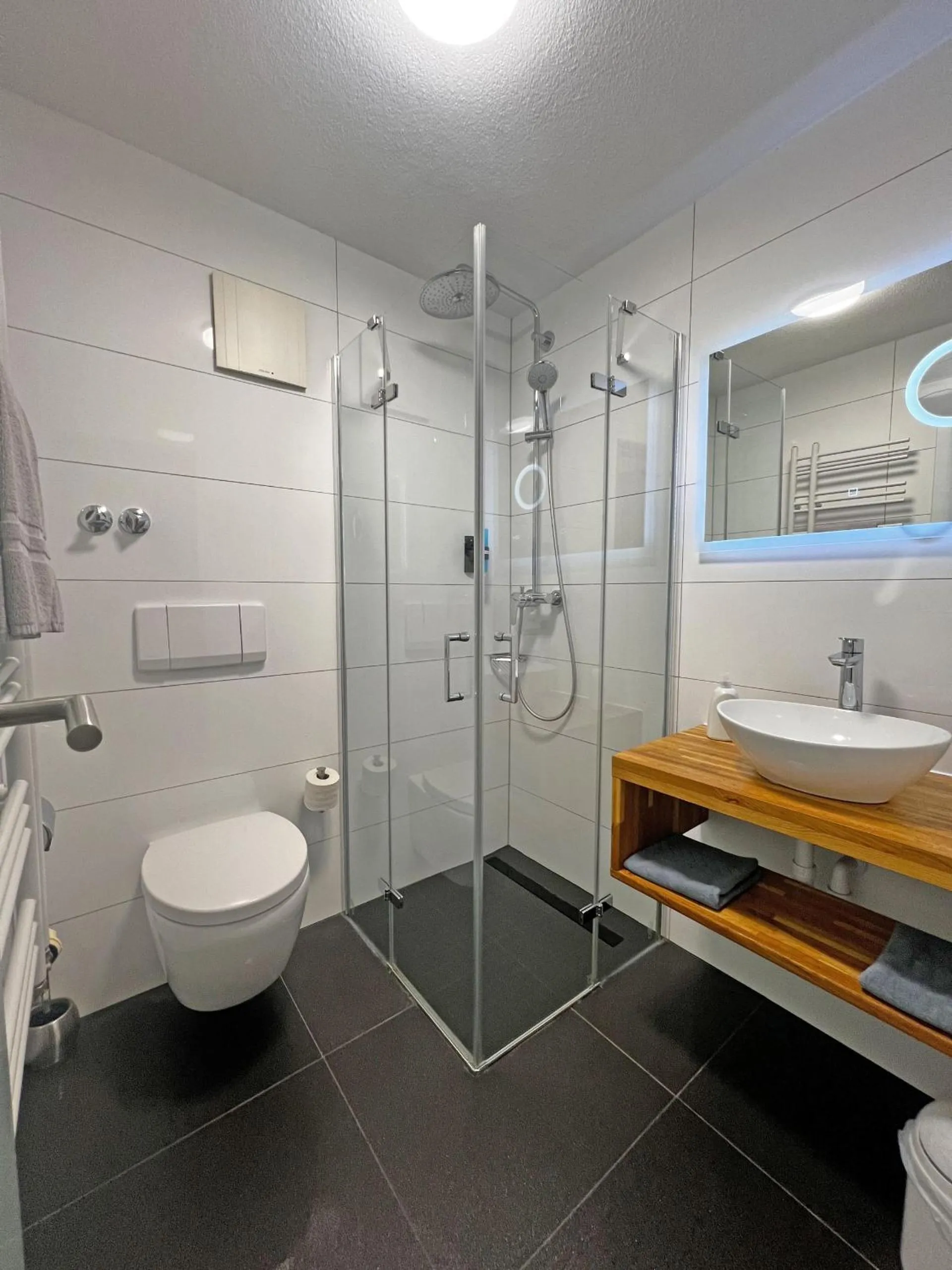 Shower in HIL - Hotel im Lus Schopfheim