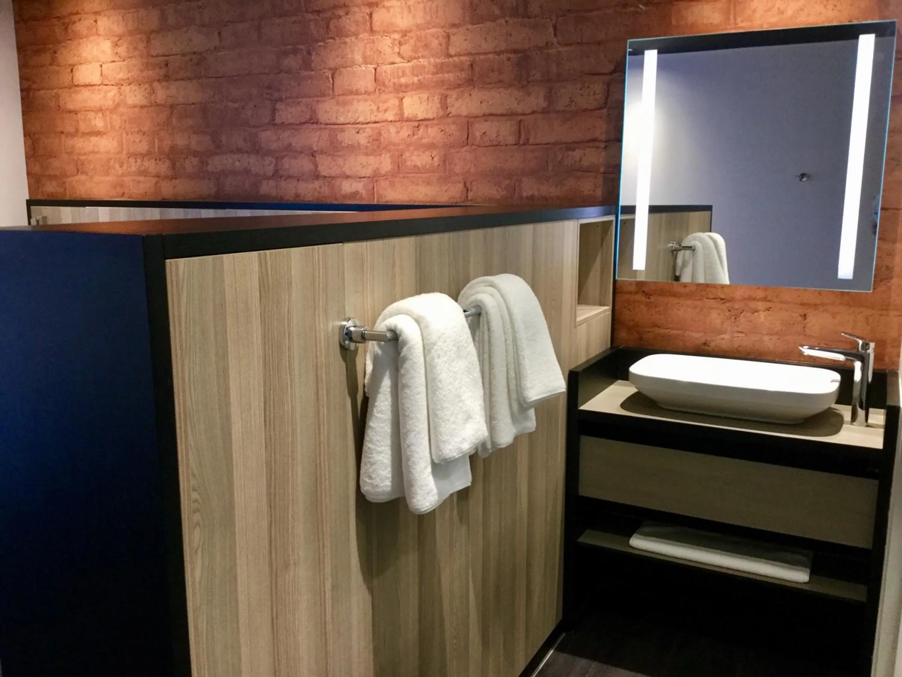 Bathroom in Onomo Hotel Kigali