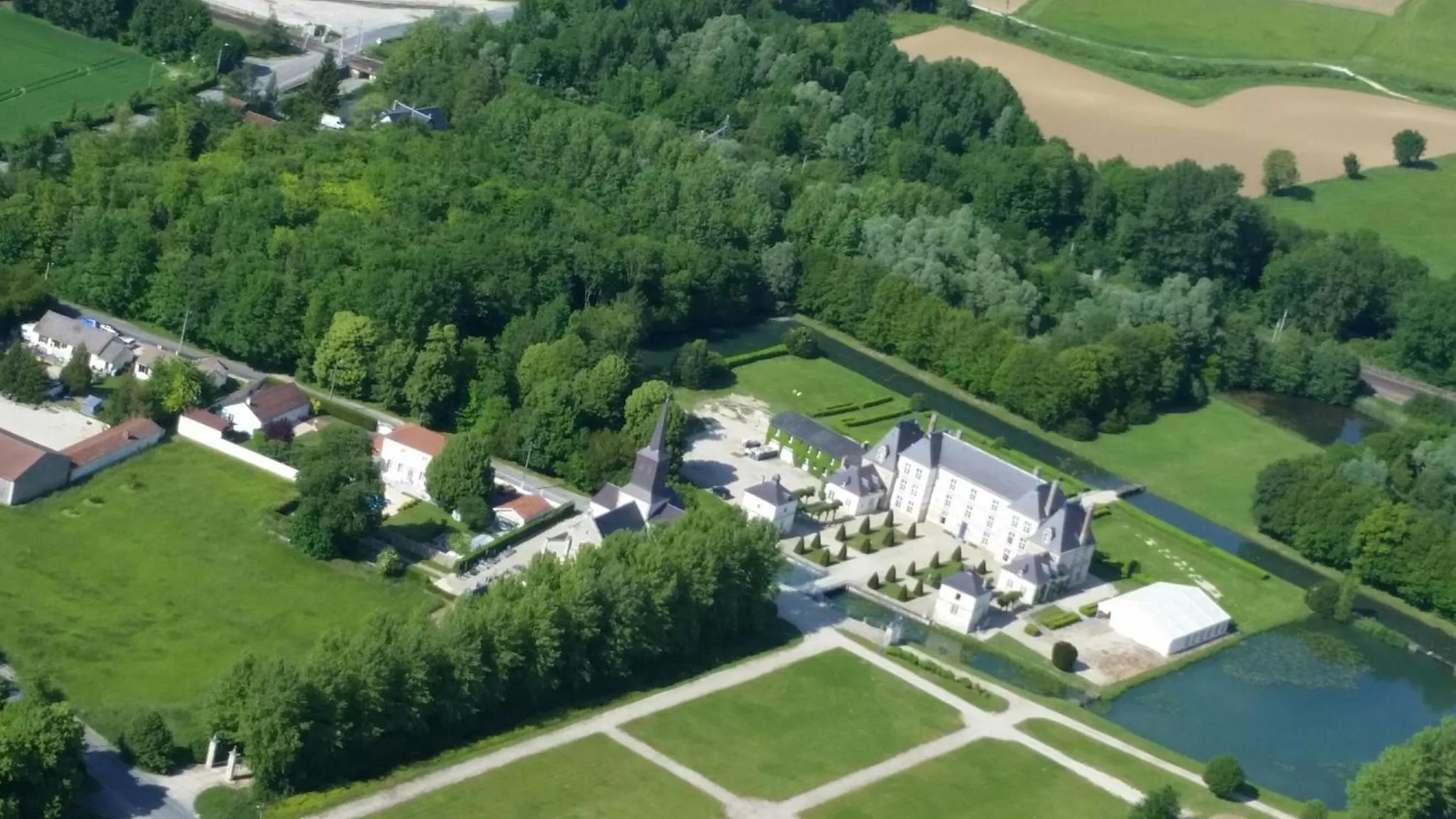 Château de Vitry-la-Ville