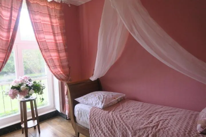 Bed in Château de Vitry-la-Ville