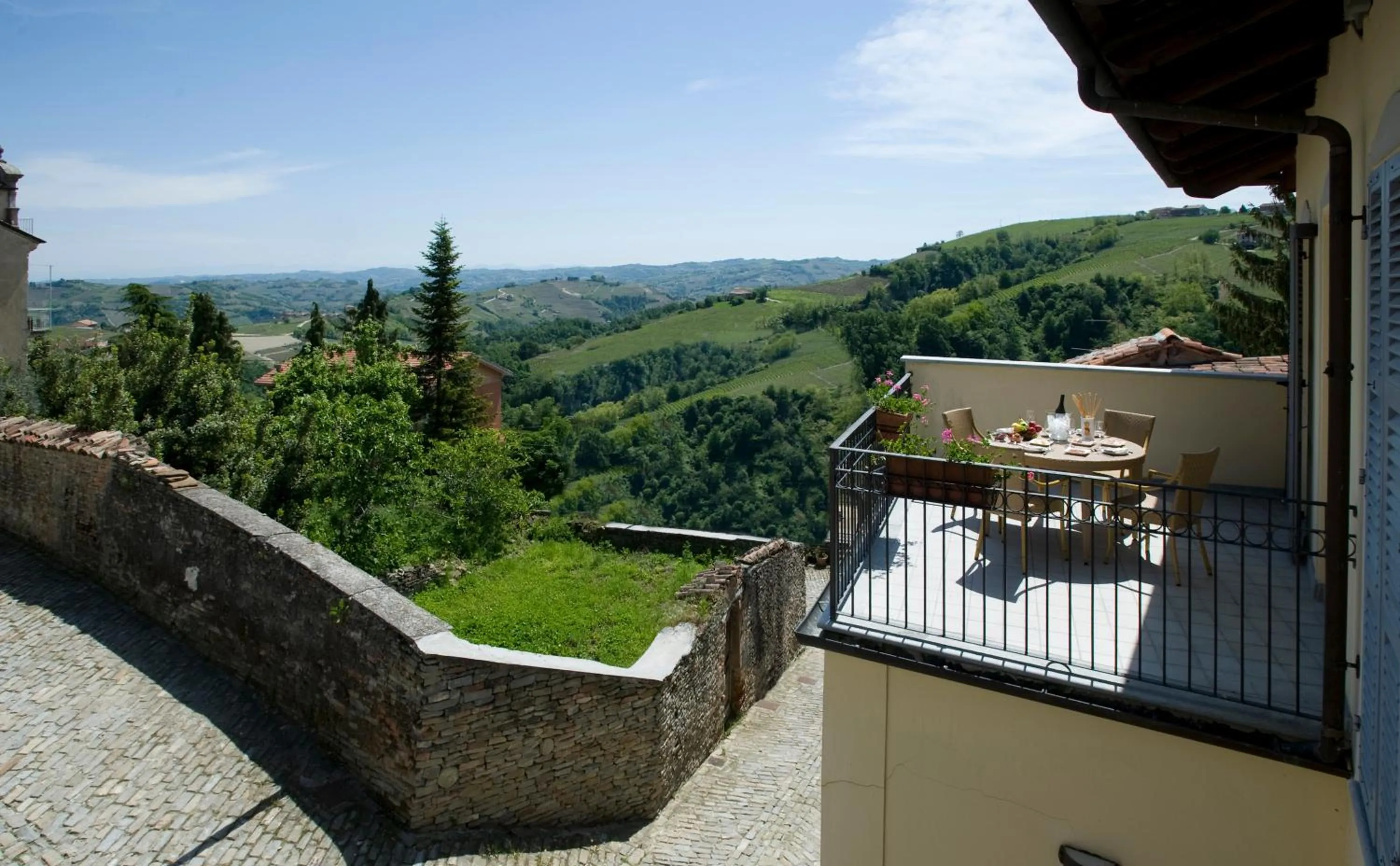 Albergo Castiglione Langhe