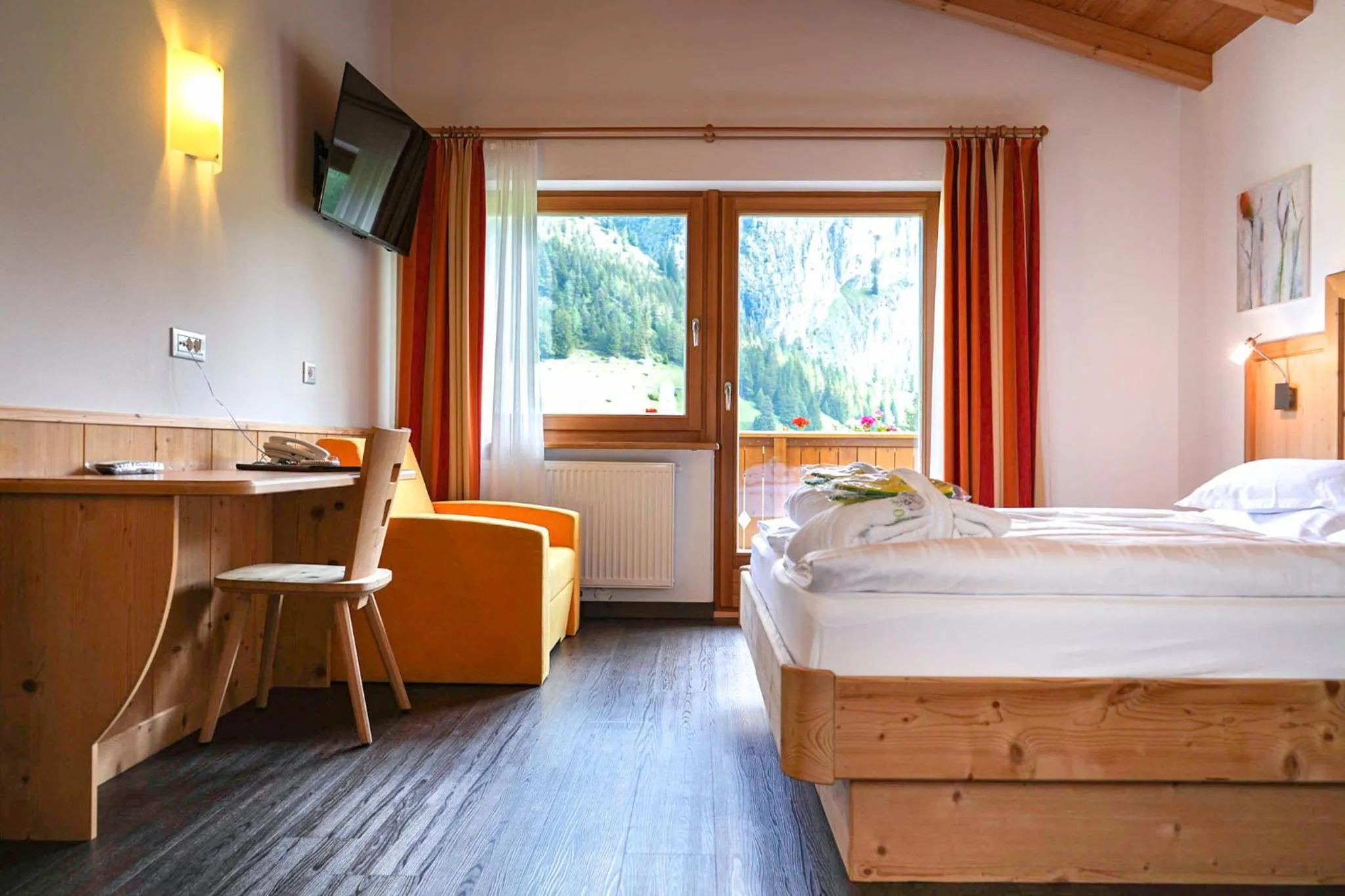 Photo of the whole room, Bed in Garni Hotel Bel Vert