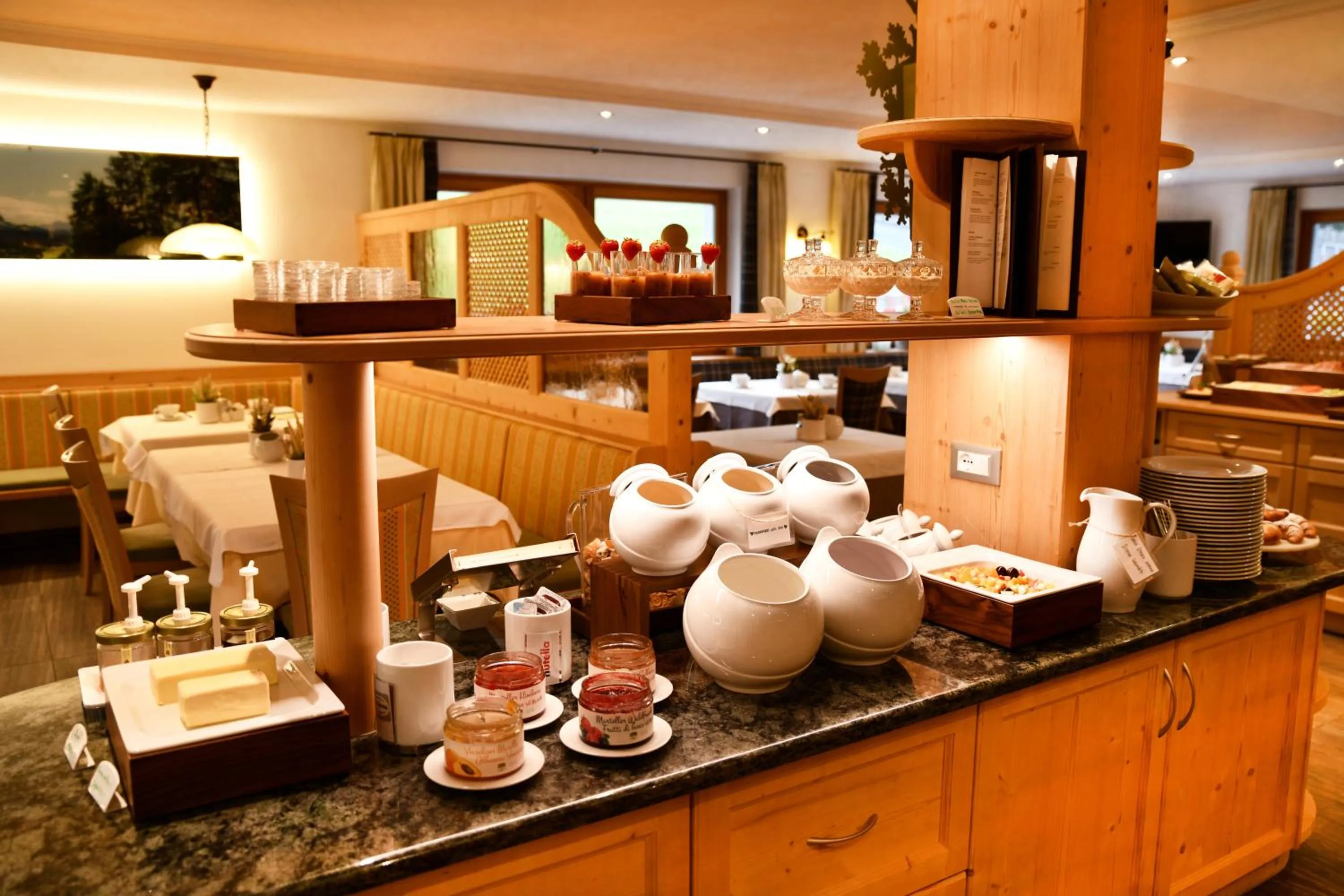 Breakfast in Garni Hotel Bel Vert