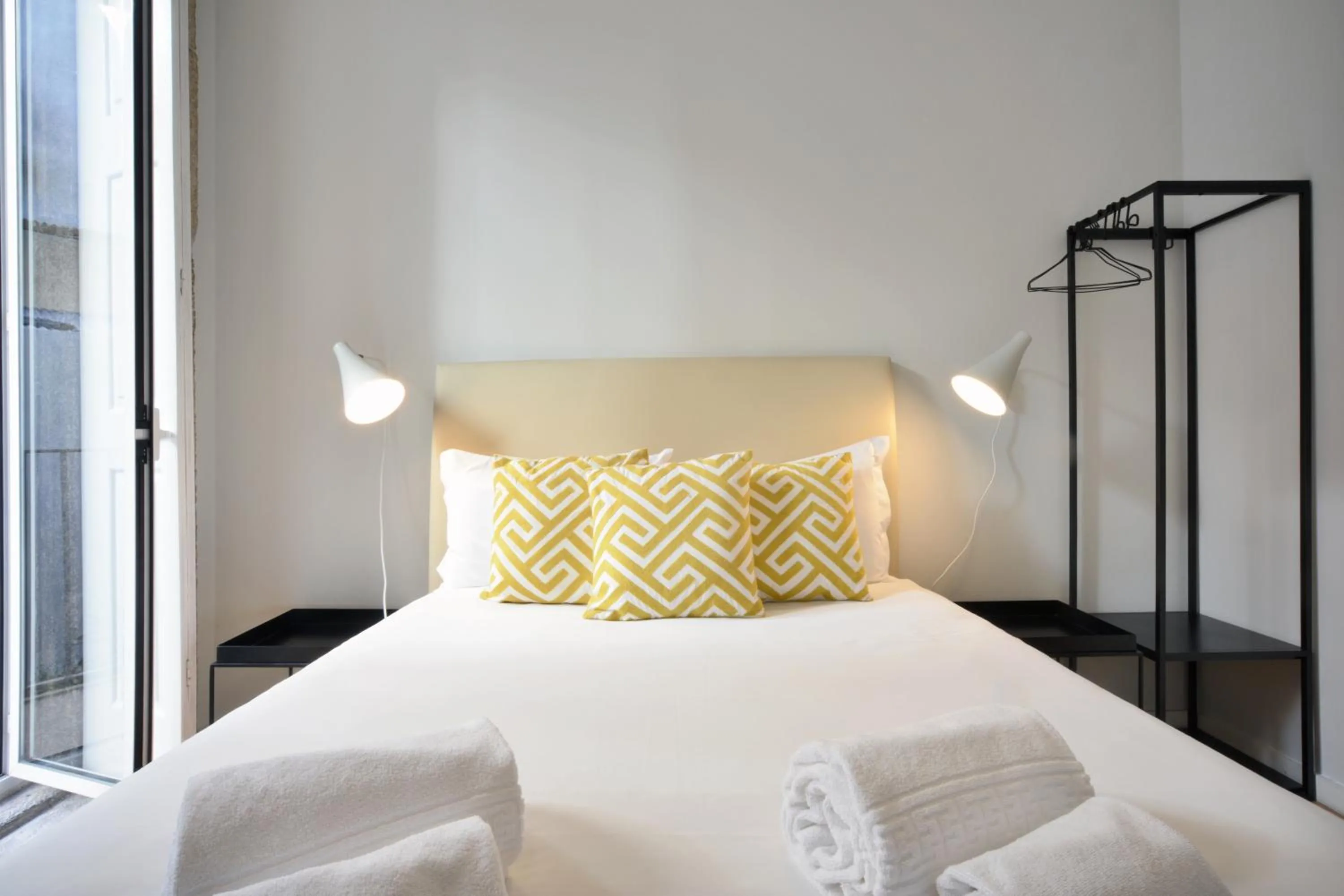 Bedroom, Bed in Oporto City View - Santo Ildefonso