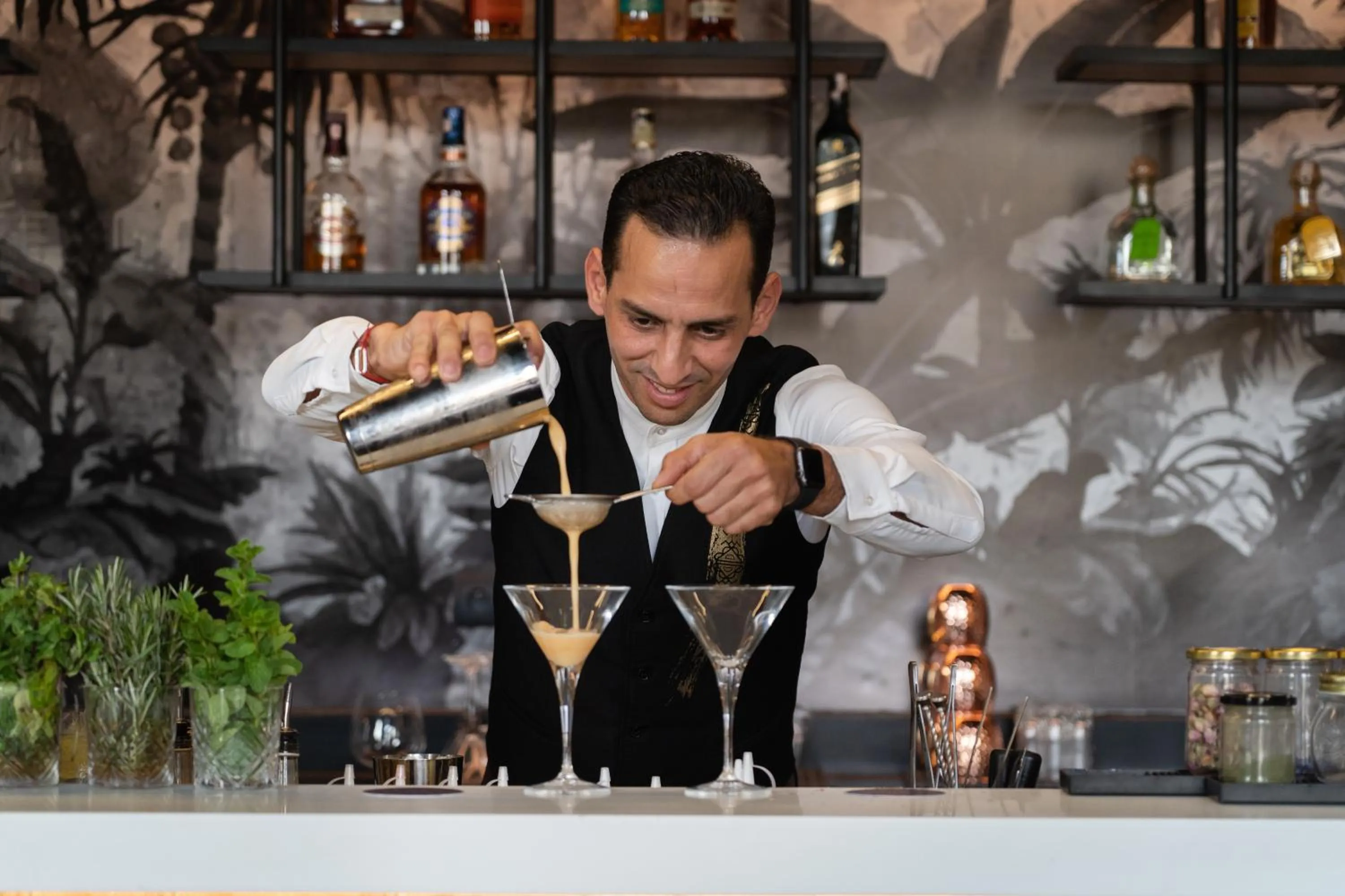 Restaurant/places to eat in The View Agadir