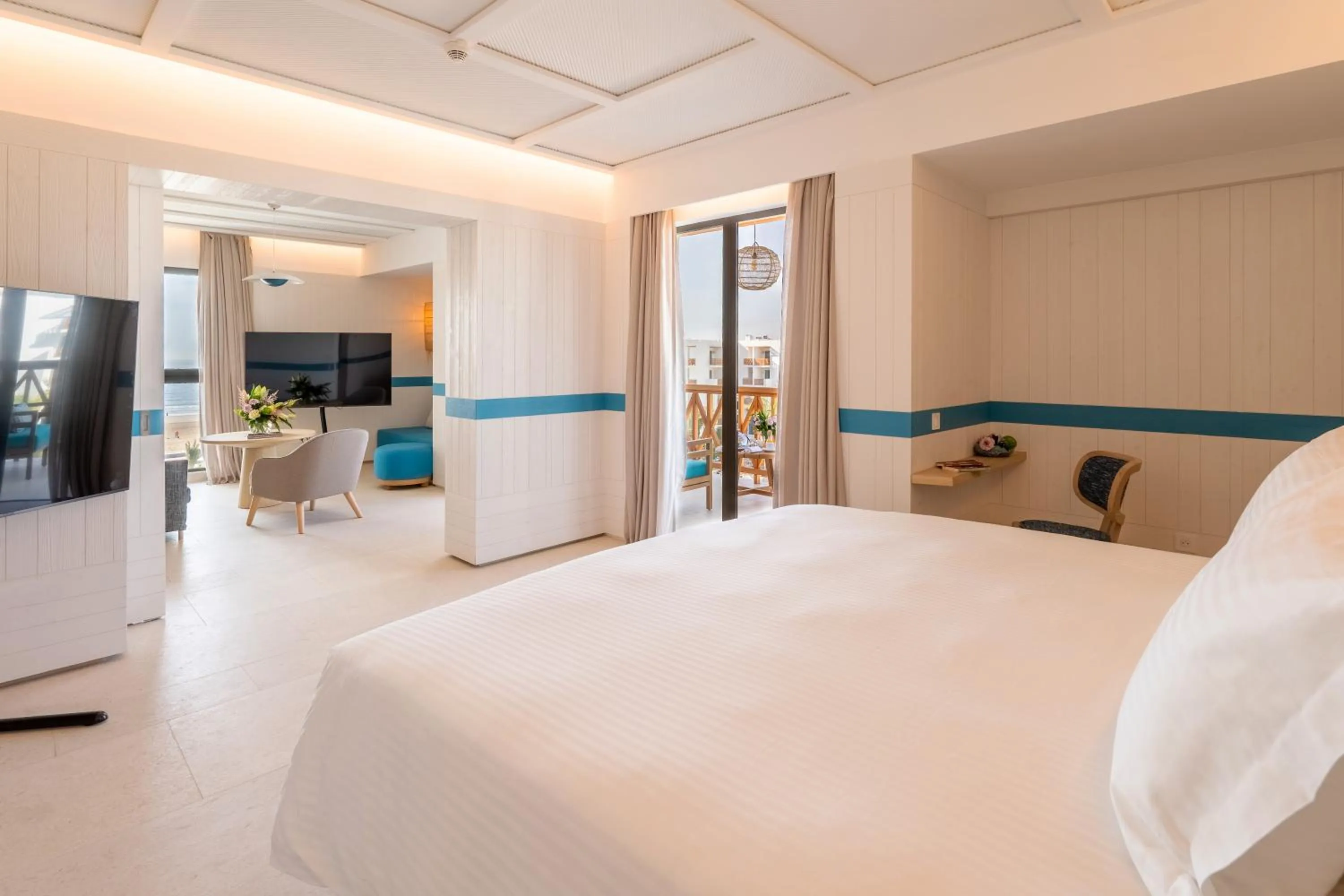 Communal lounge/ TV room, Bed in The View Agadir