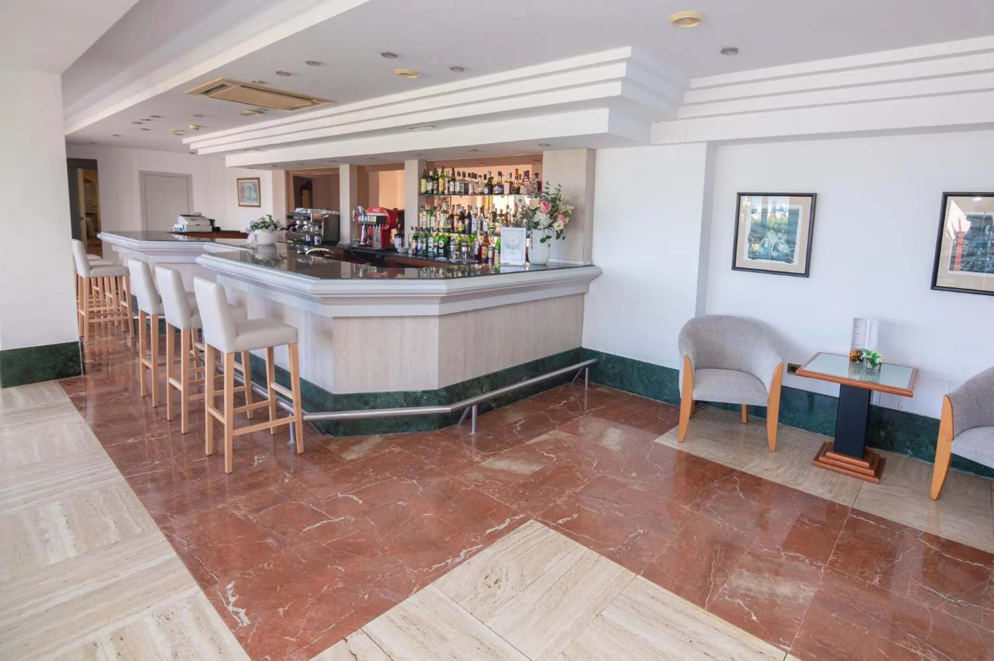 Lounge or bar in Hotel Club S'Illot