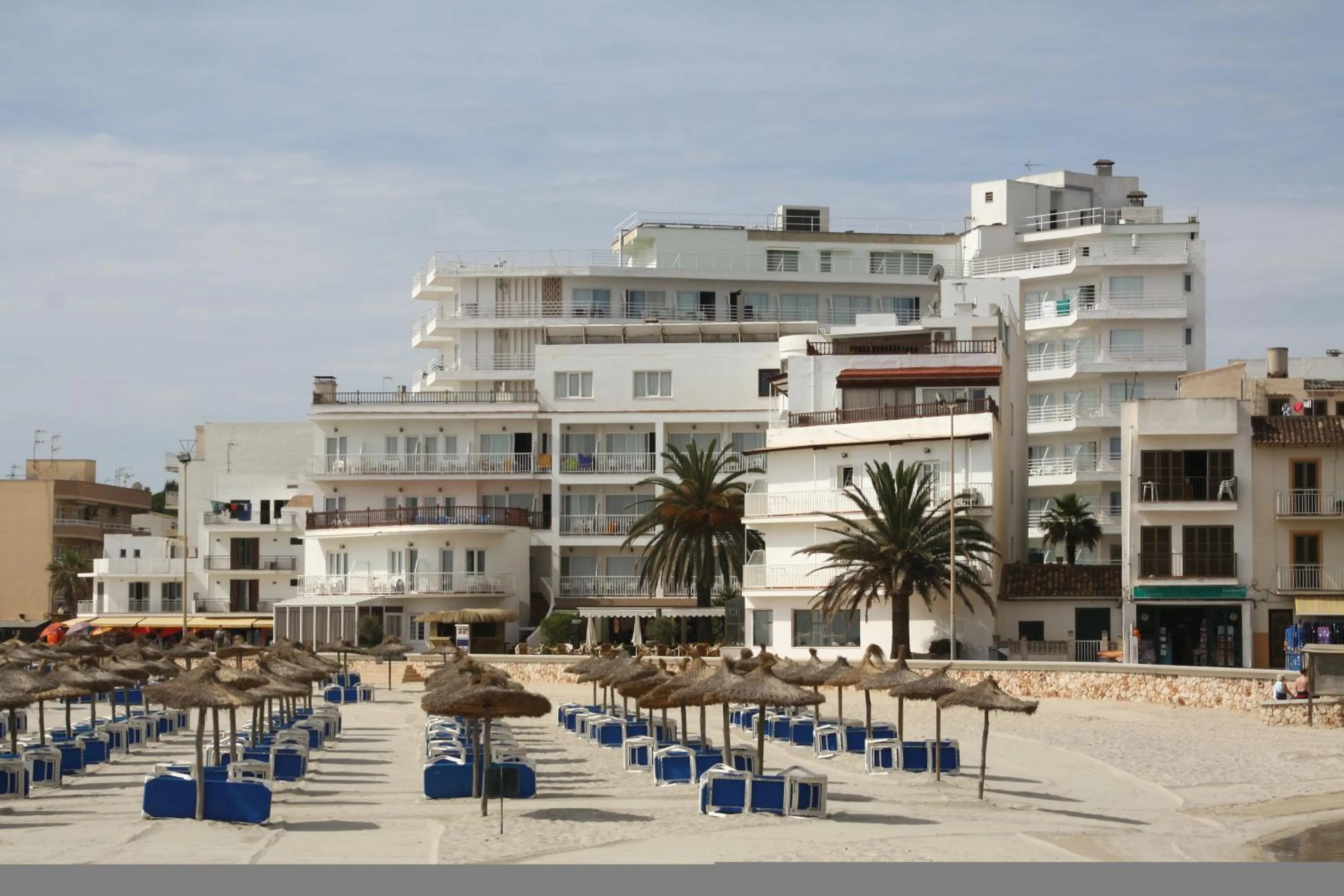 Facade/entrance in Hotel Club S'Illot
