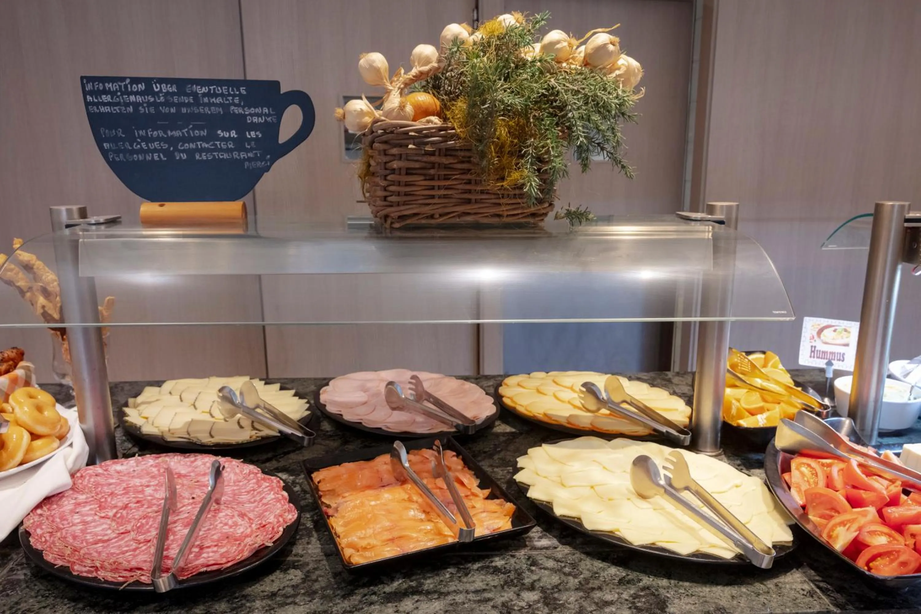 Breakfast in Hotel Club S'Illot