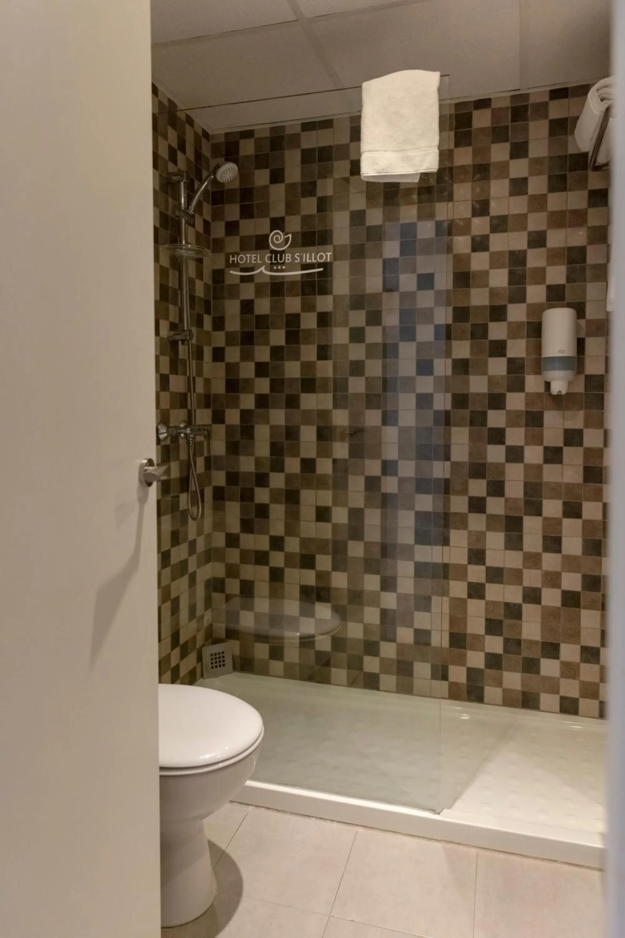 Bathroom in Hotel Club S'Illot