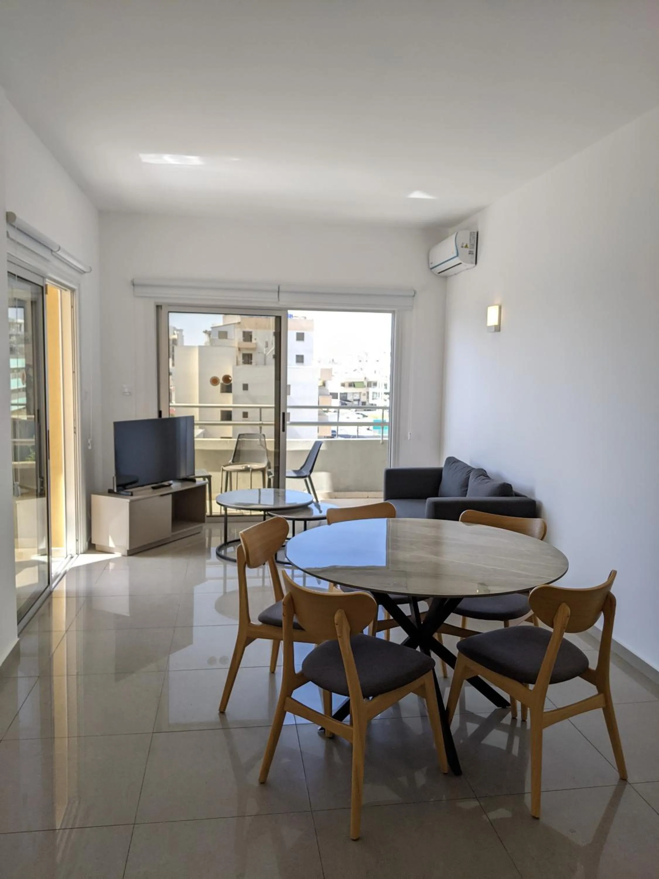 TV and multimedia in Sunflower Hotel Apartments