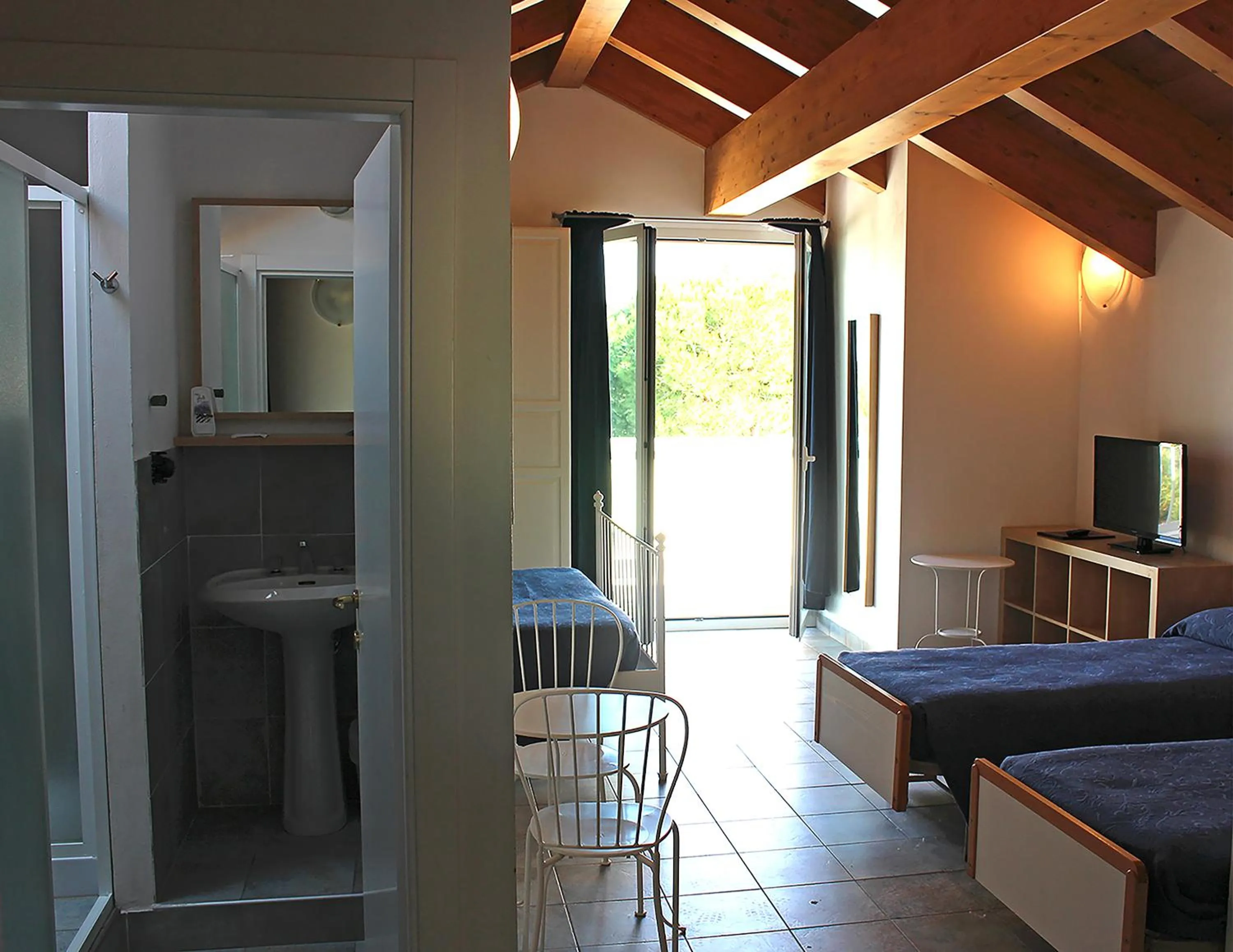 Bedroom, Bed in Hotel Corallo