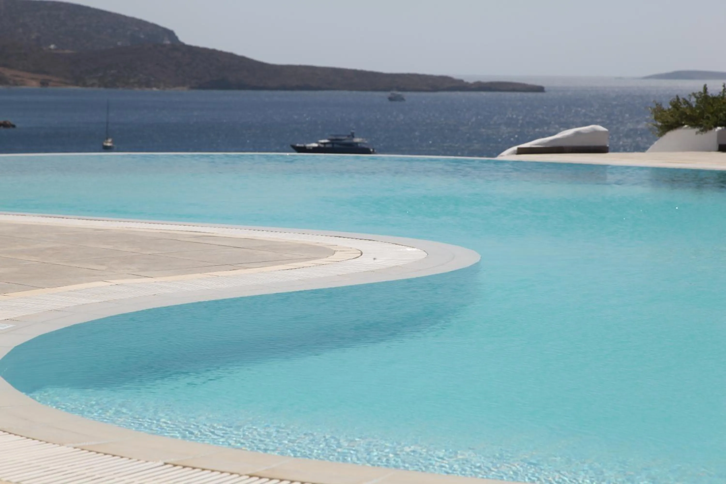 Swimming pool in Castellano Village