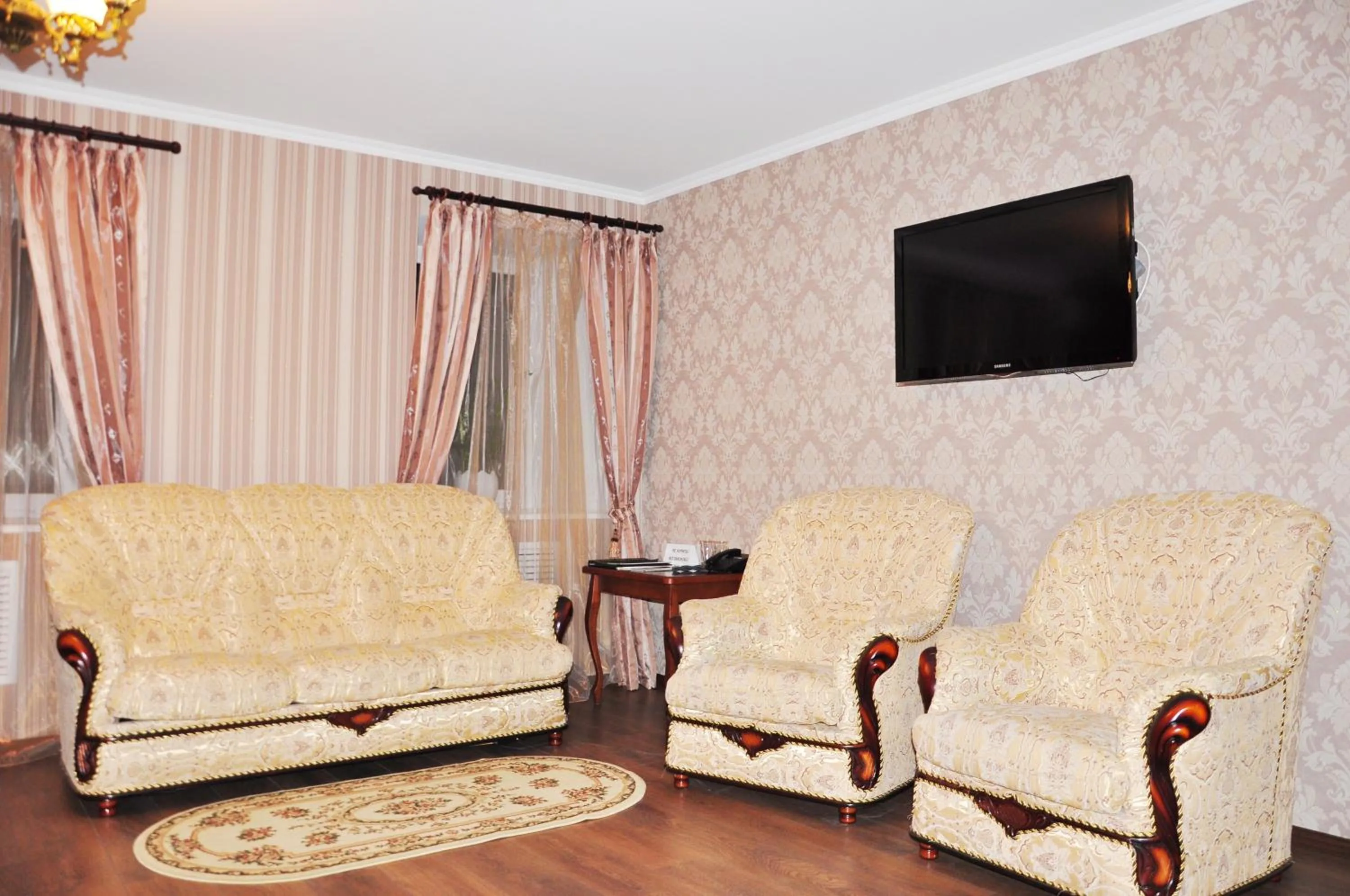 Living room in Evropeyskiy