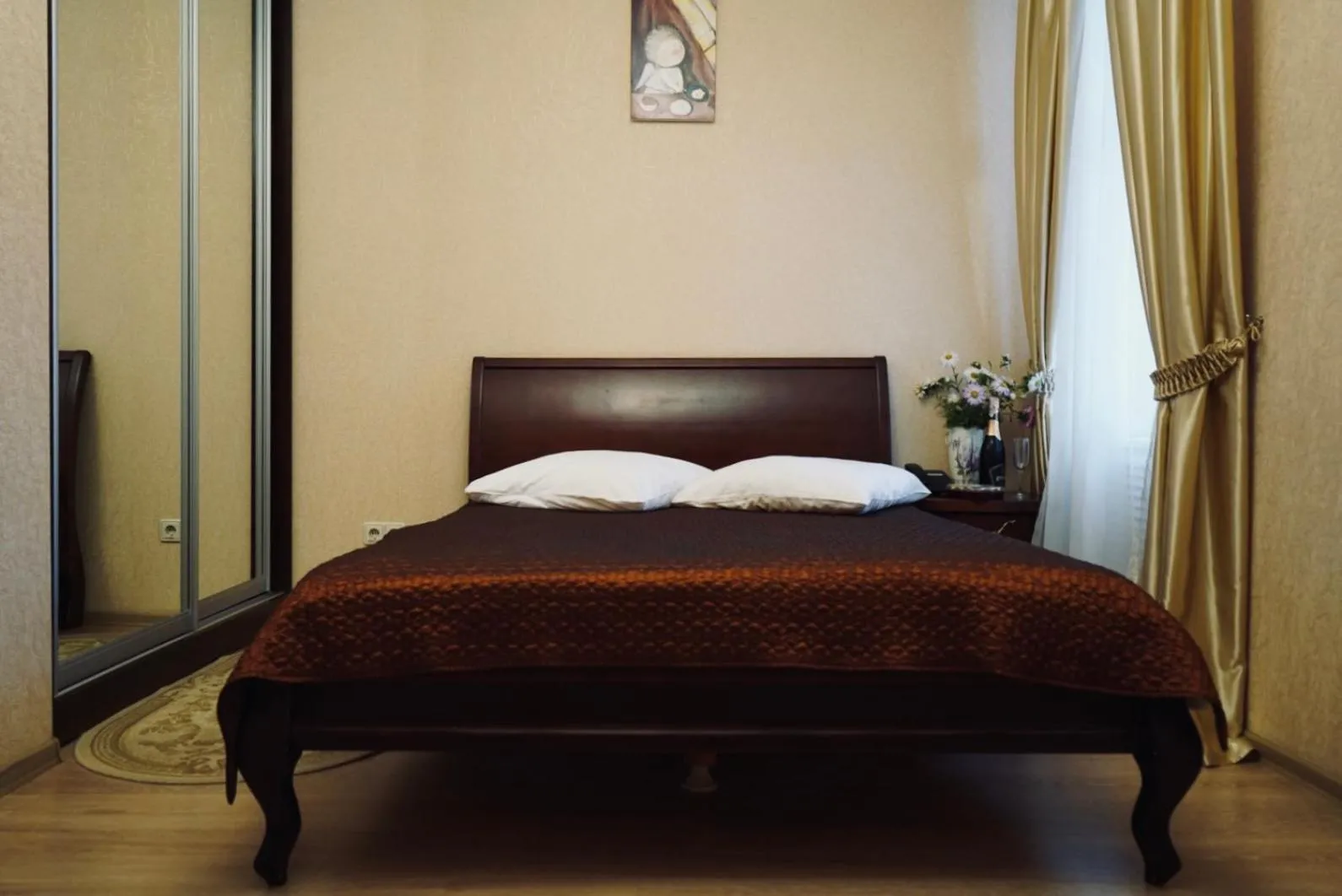 Bed in Evropeyskiy