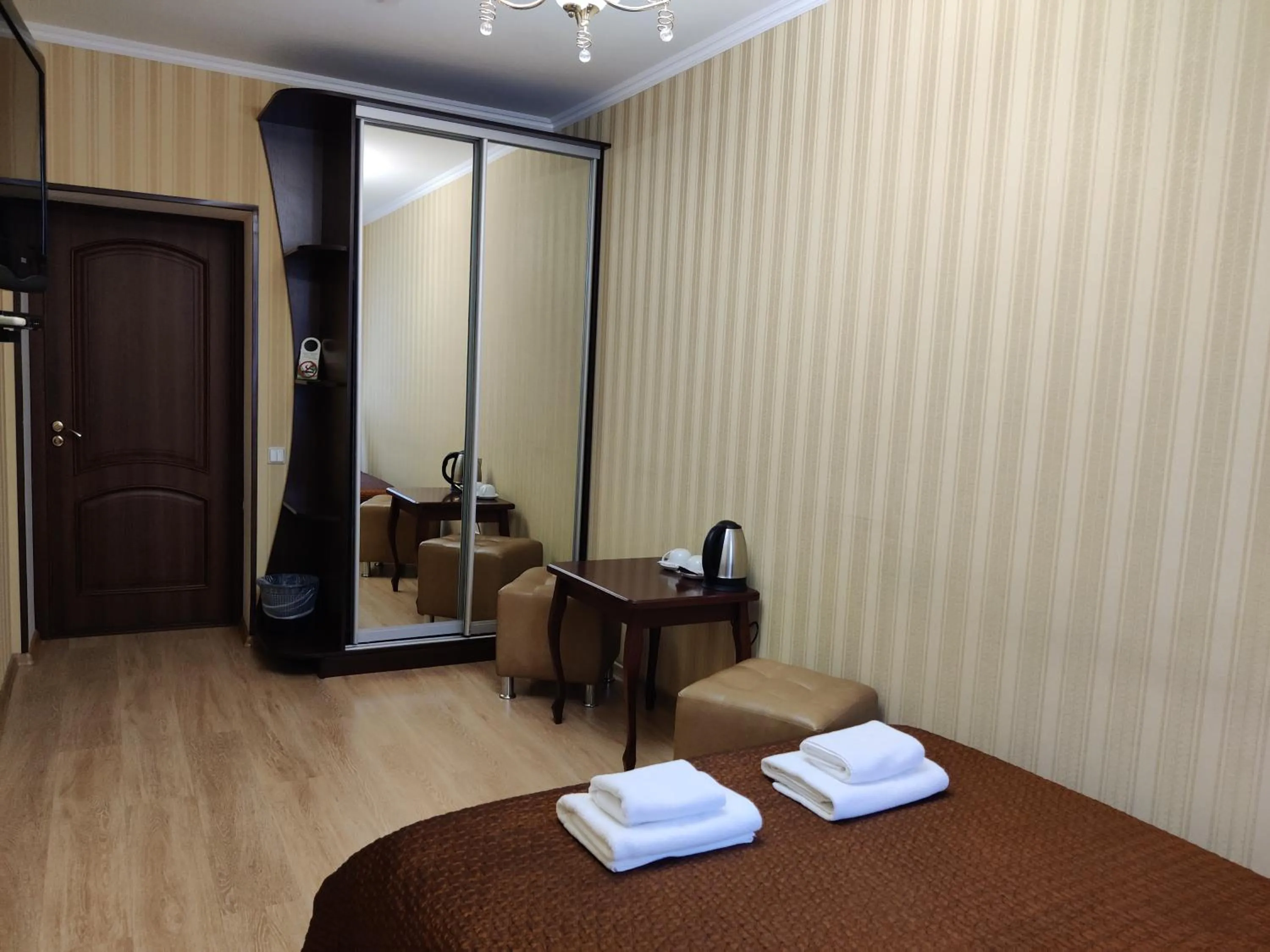 Bed in Evropeyskiy