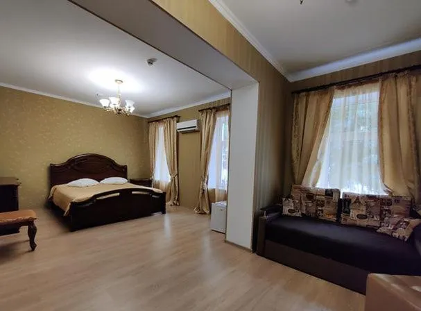 Bed in Evropeyskiy