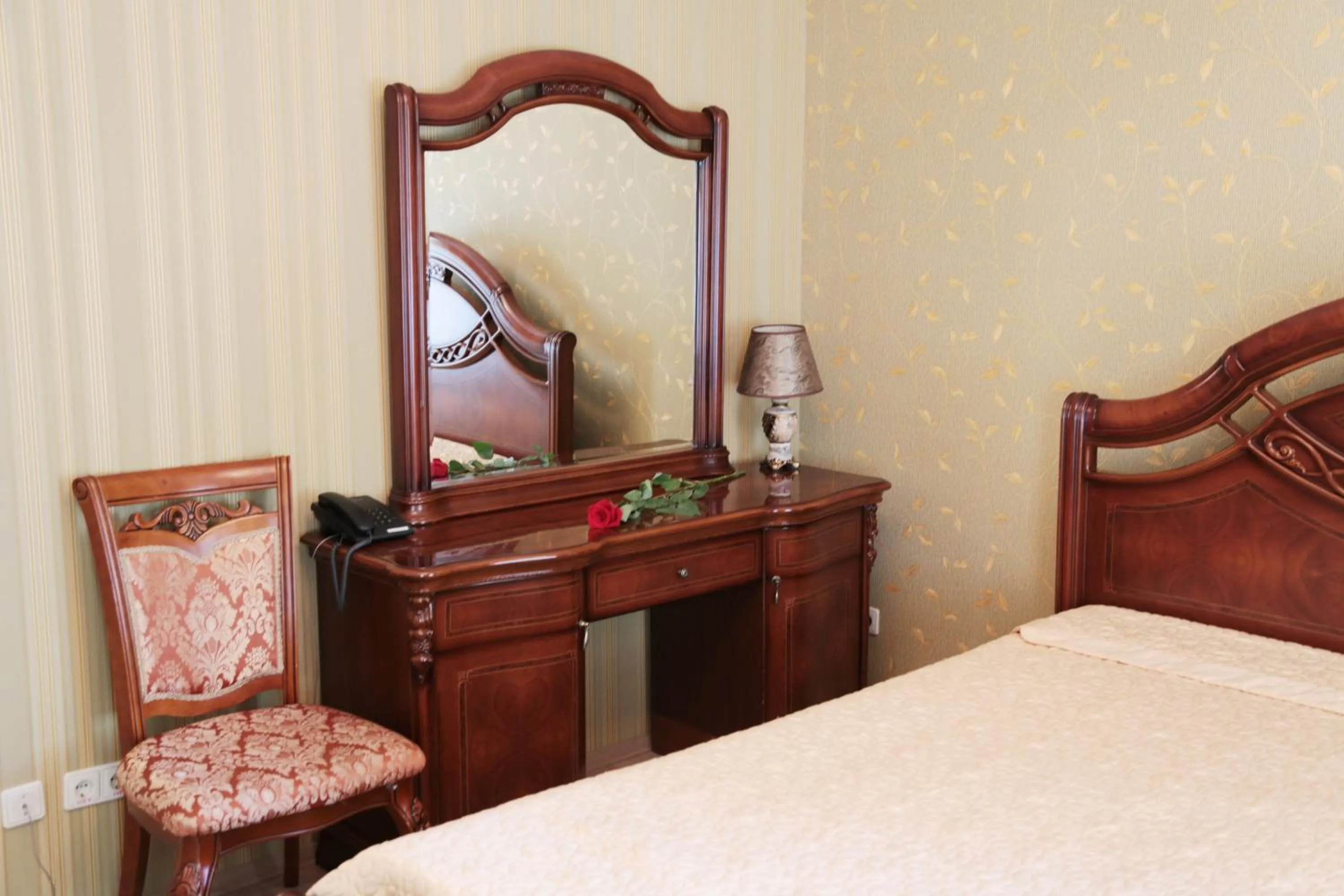 Decorative detail, Bed in Evropeyskiy