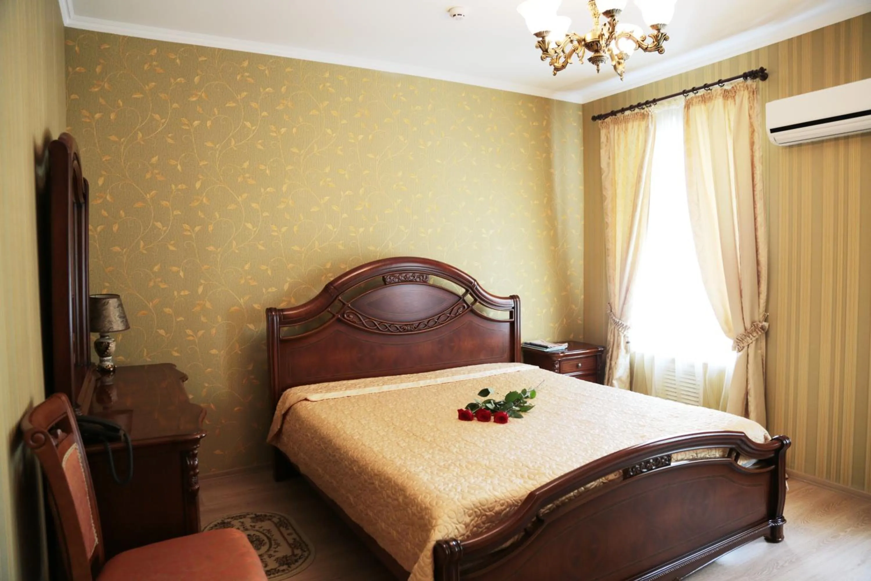 Day, Bed in Evropeyskiy
