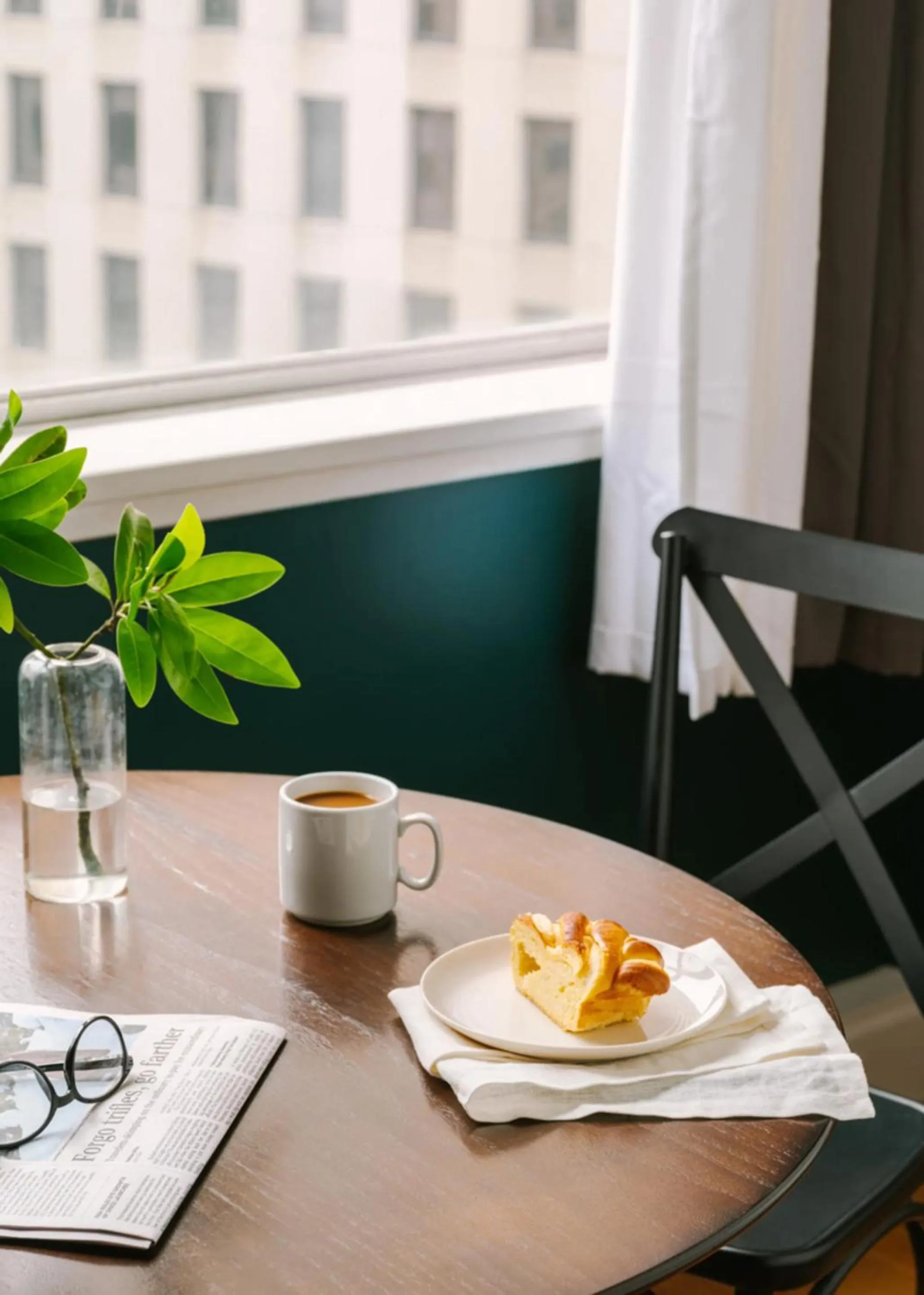 Dining area in Roami at Duncan Plaza