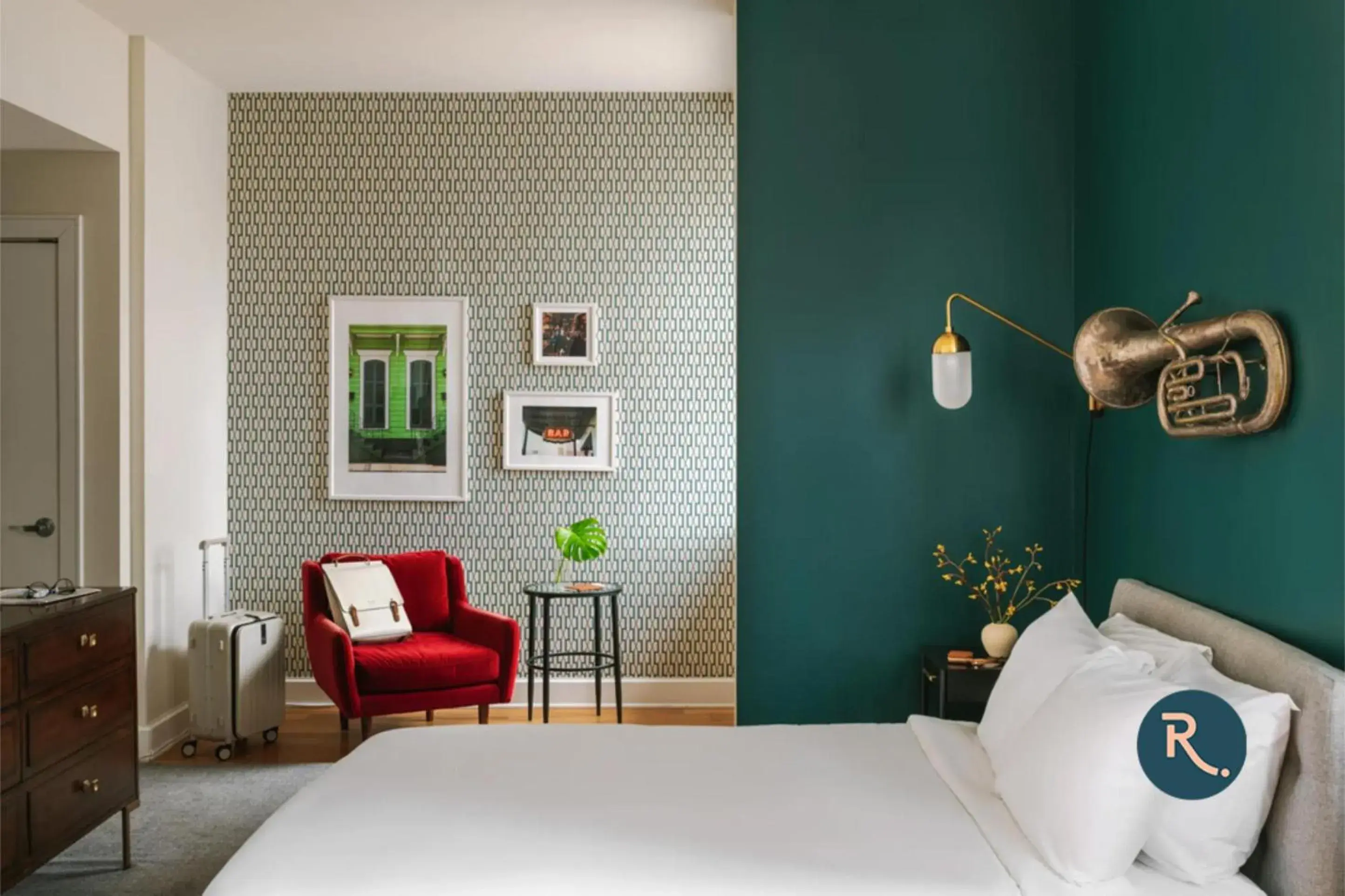 Bed in Roami at Duncan Plaza Bed in Roami at Duncan Plaza