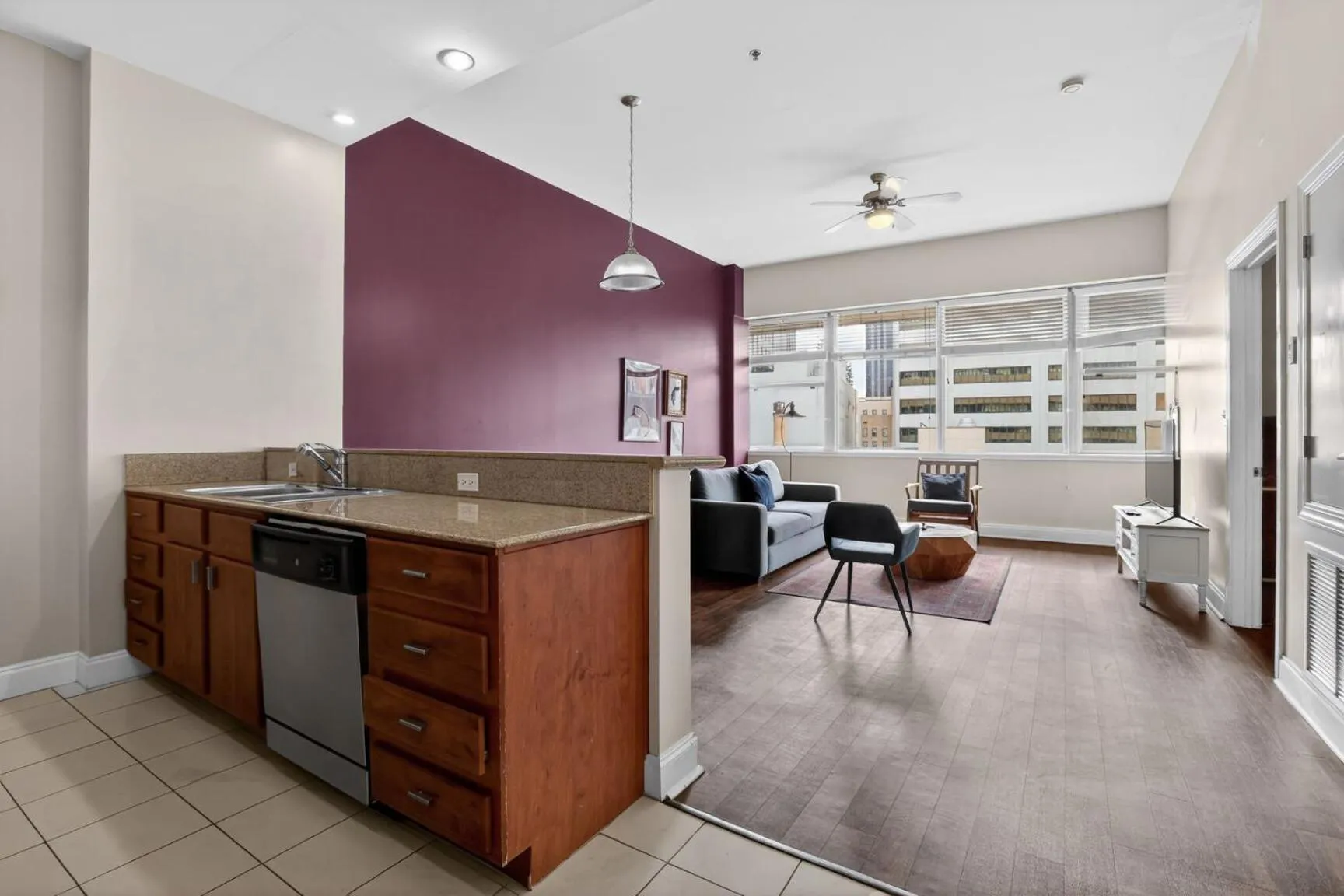 Roami at Duncan Plaza