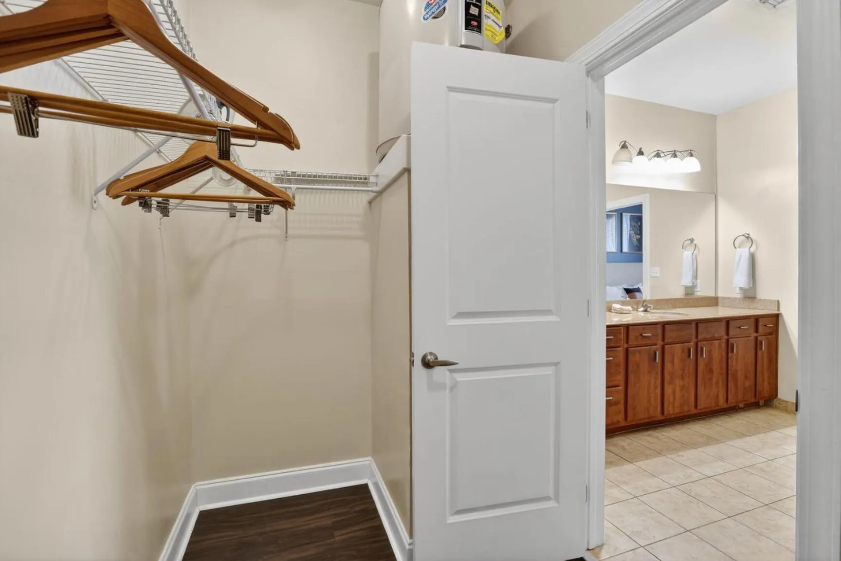 Roami at Duncan Plaza