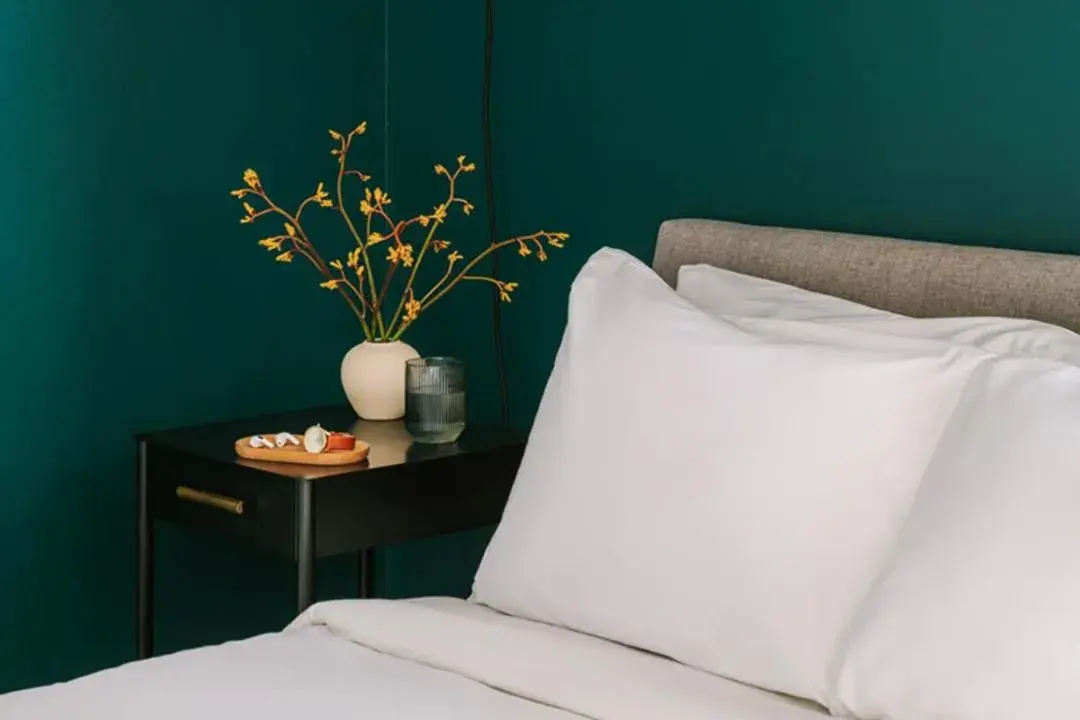 Bed in Roami at Duncan Plaza Bed in Roami at Duncan Plaza