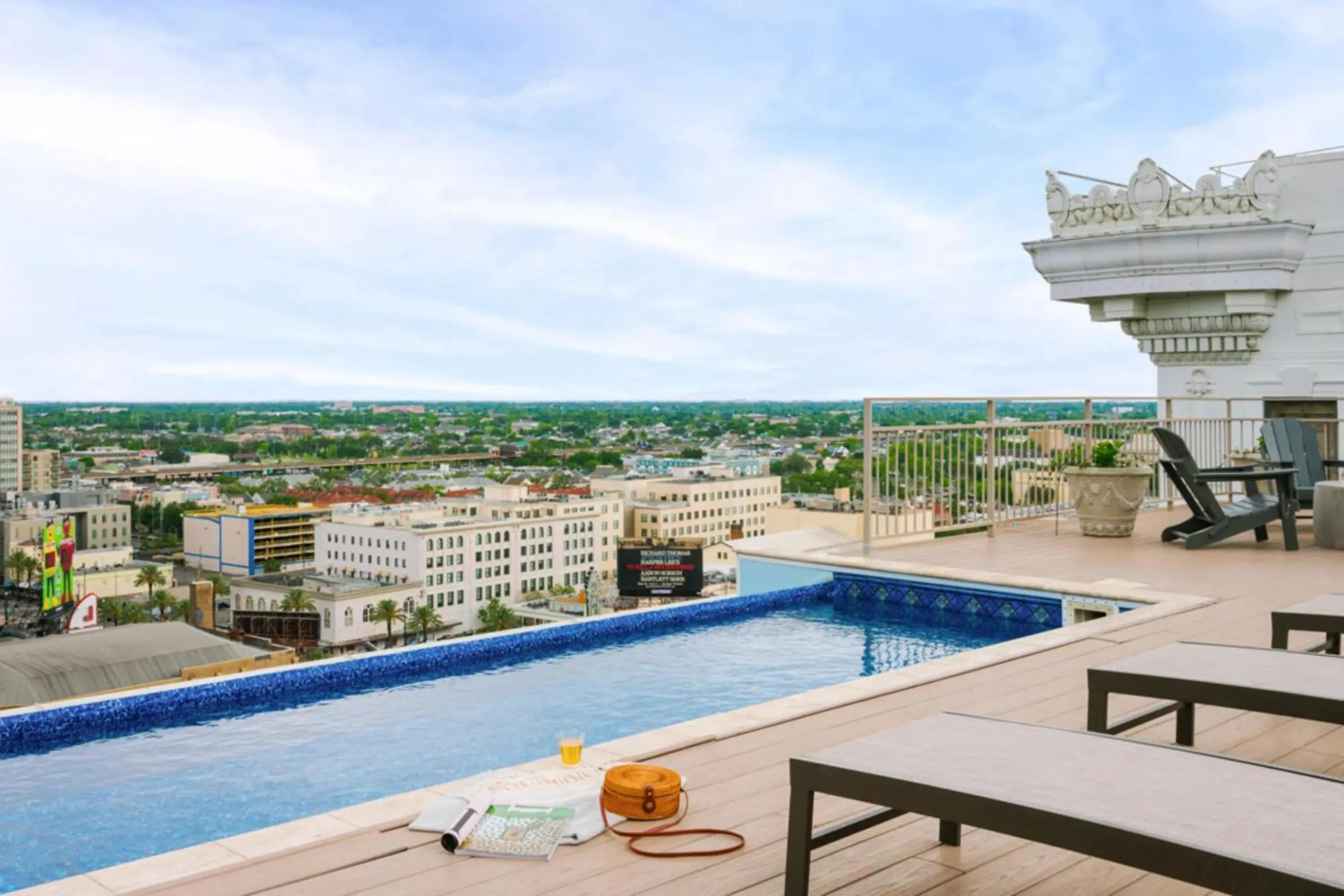 Swimming pool in Roami at Duncan Plaza