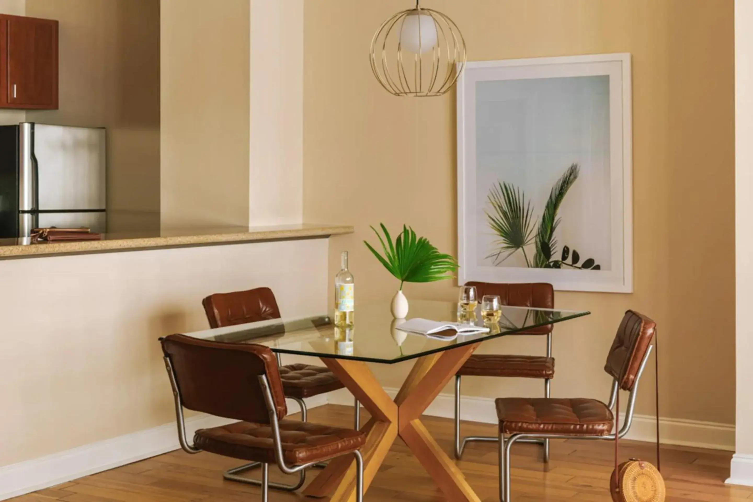 Two-Bedroom Apartment in Roami at Duncan Plaza Two-Bedroom Apartment in Roami at Duncan Plaza