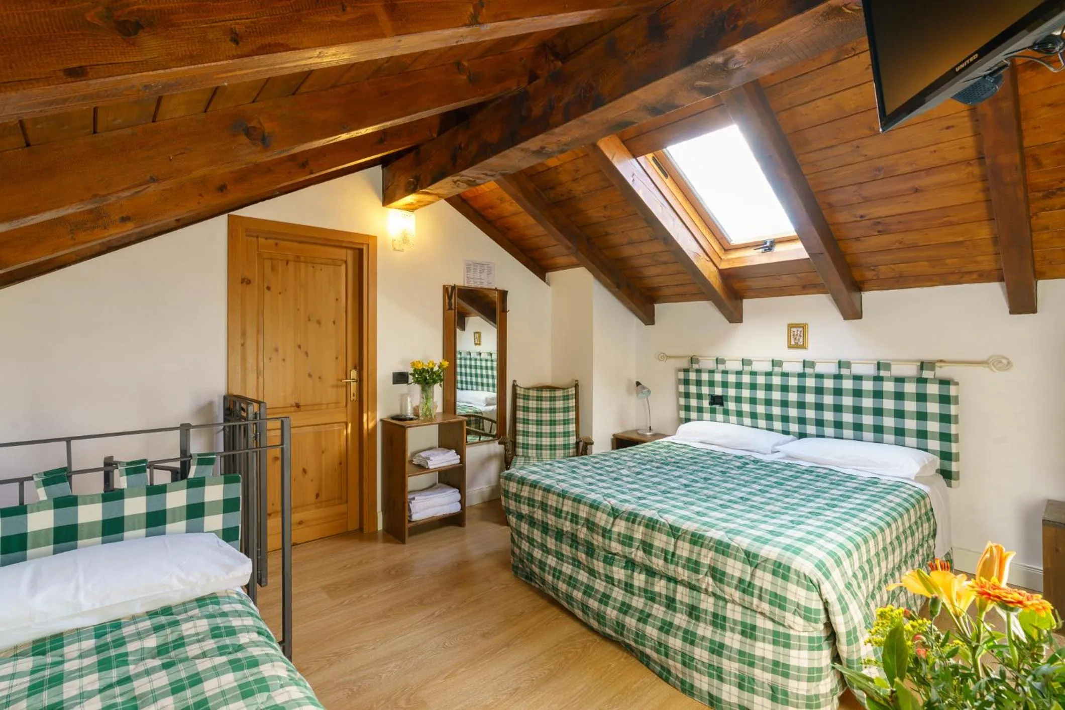 Photo of the whole room, Bed in Agriturismo Giacomino