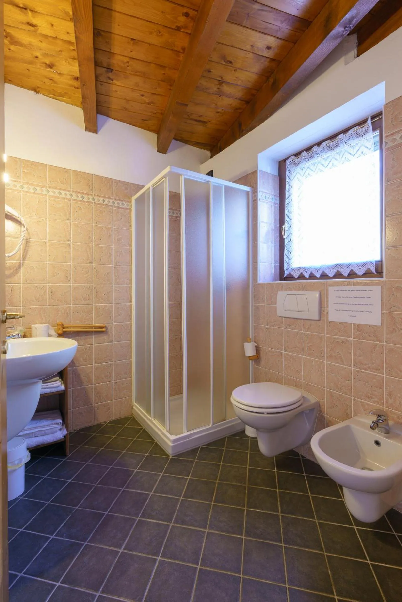Bathroom in Agriturismo Giacomino